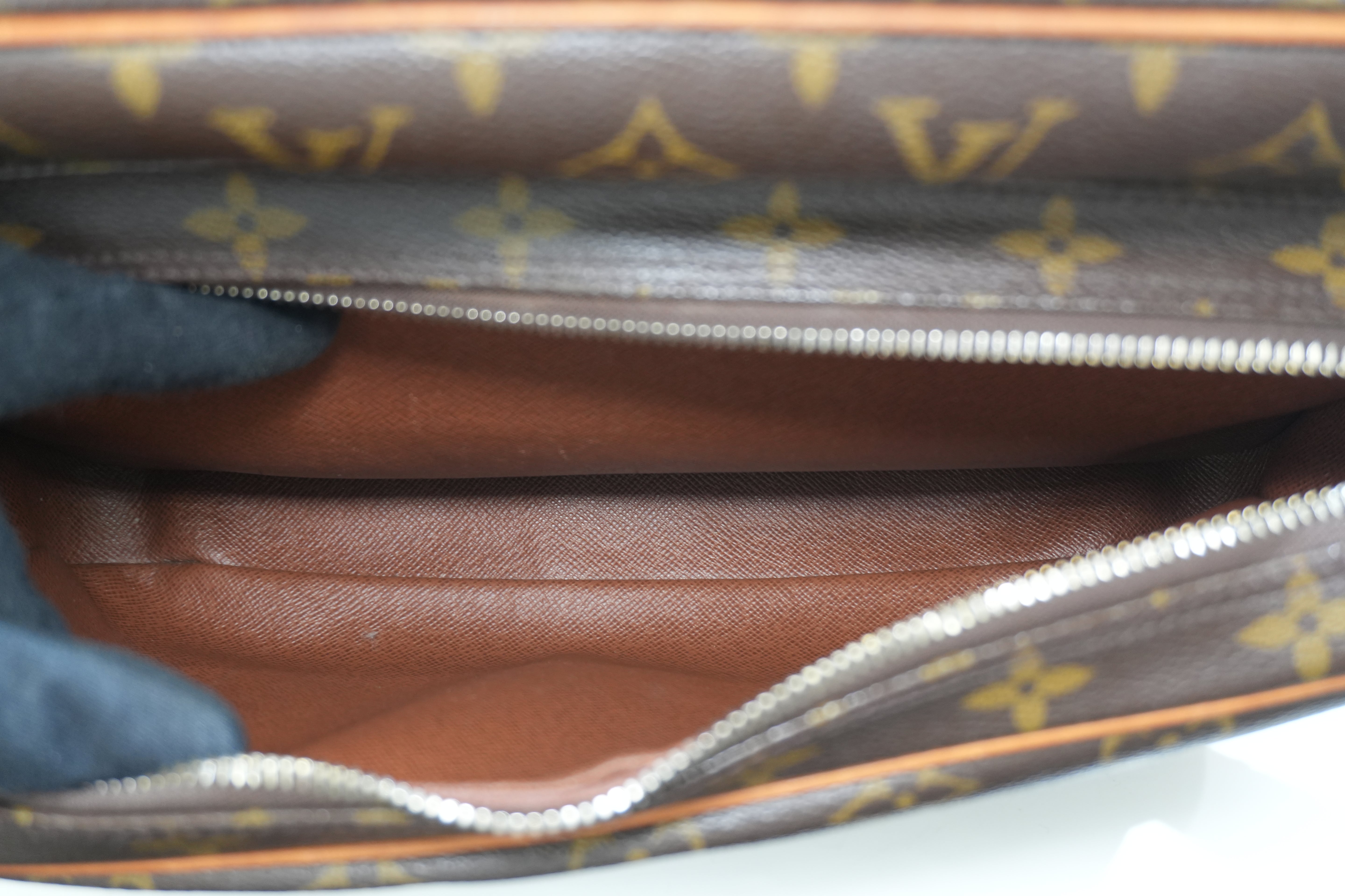Pre-owned Louis Vuitton Monogram Nile Crossbody Bag