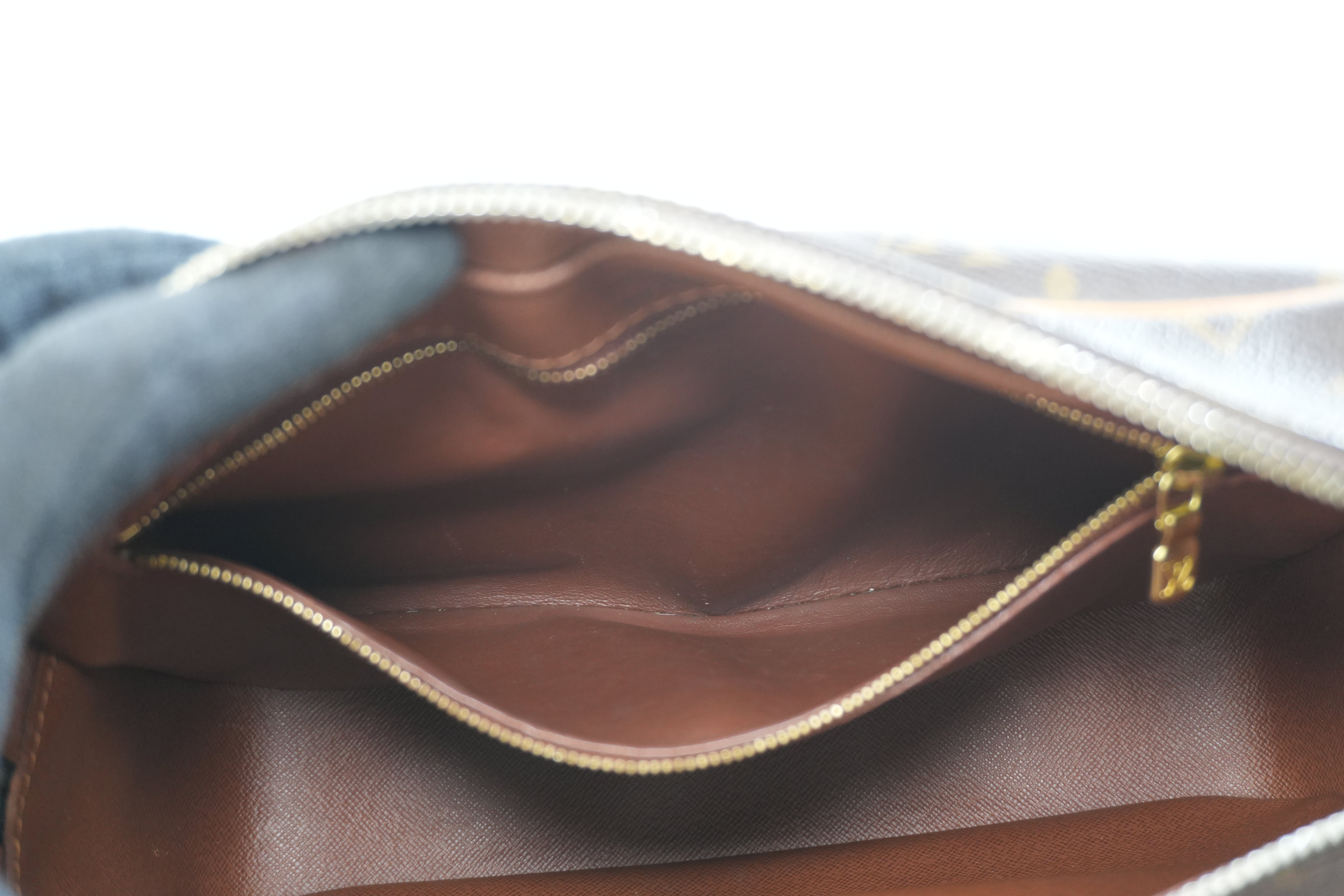 Pre-owned Louis Vuitton Monogram Nile Crossbody Bag