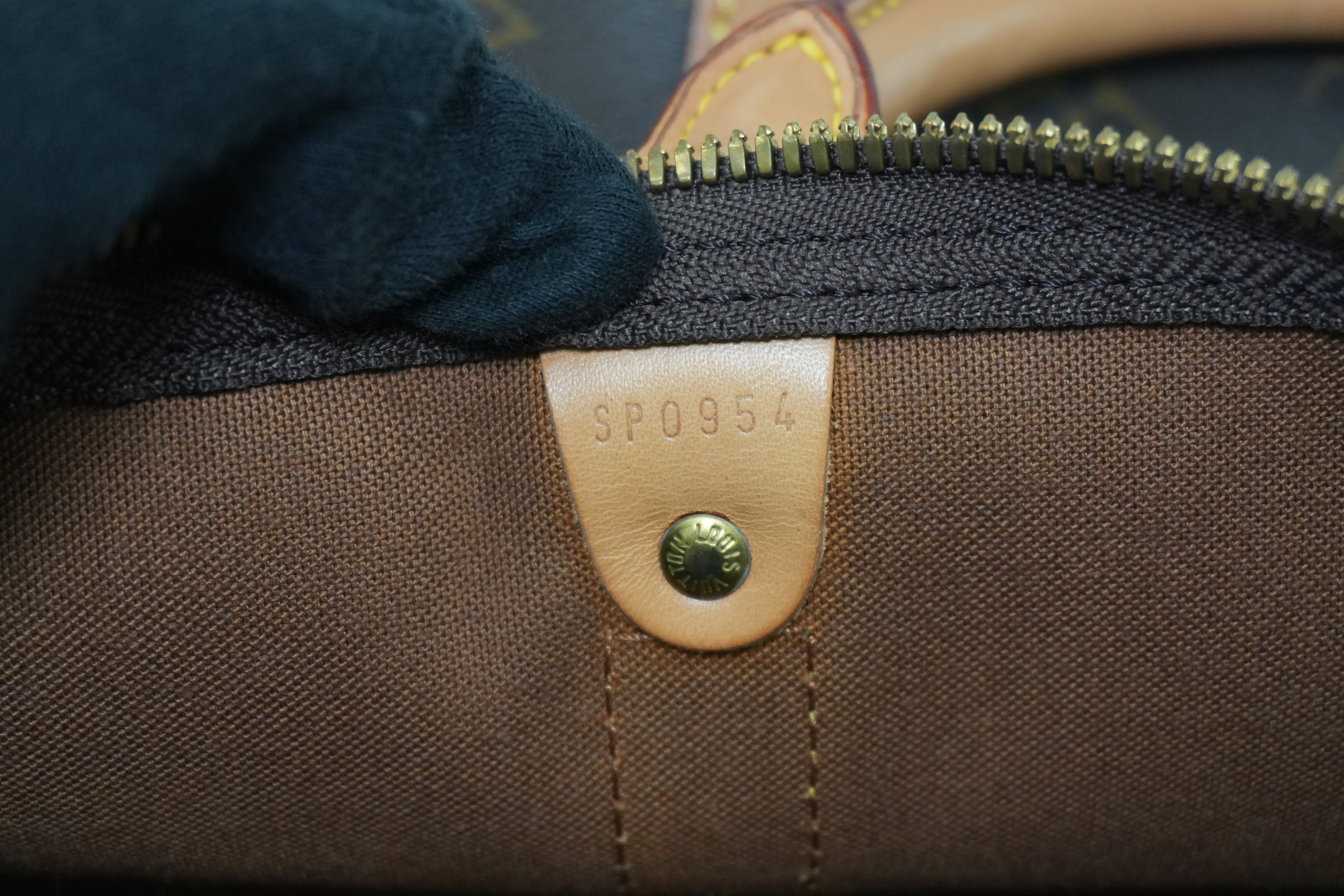 Pre-owned Louis Vuitton Monogram Keepall 60 Duffle Bag