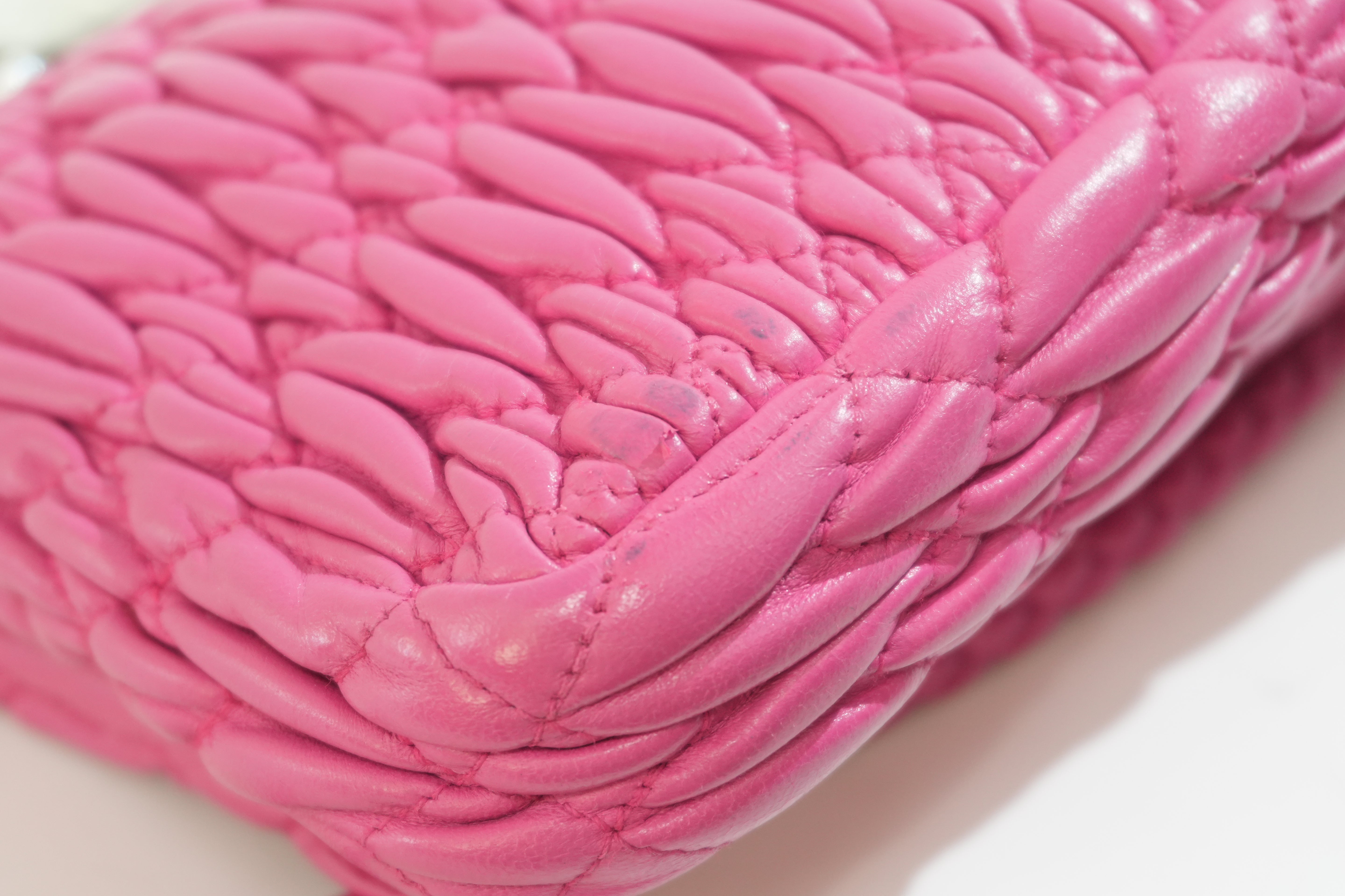 Pre-owned Miu Miu Metelasse Shoulder Bag Pink