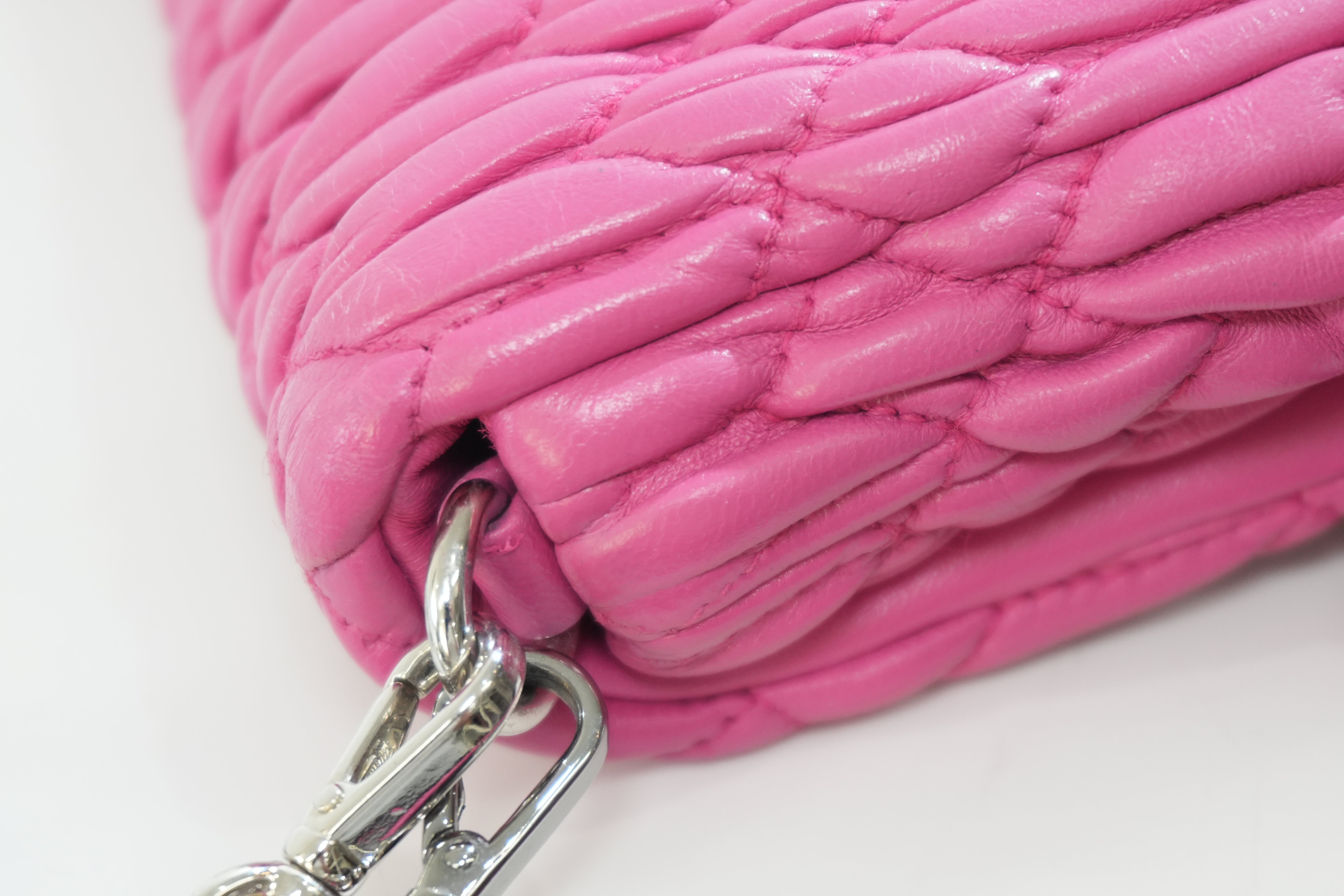 Pre-owned Miu Miu Metelasse Shoulder Bag Pink