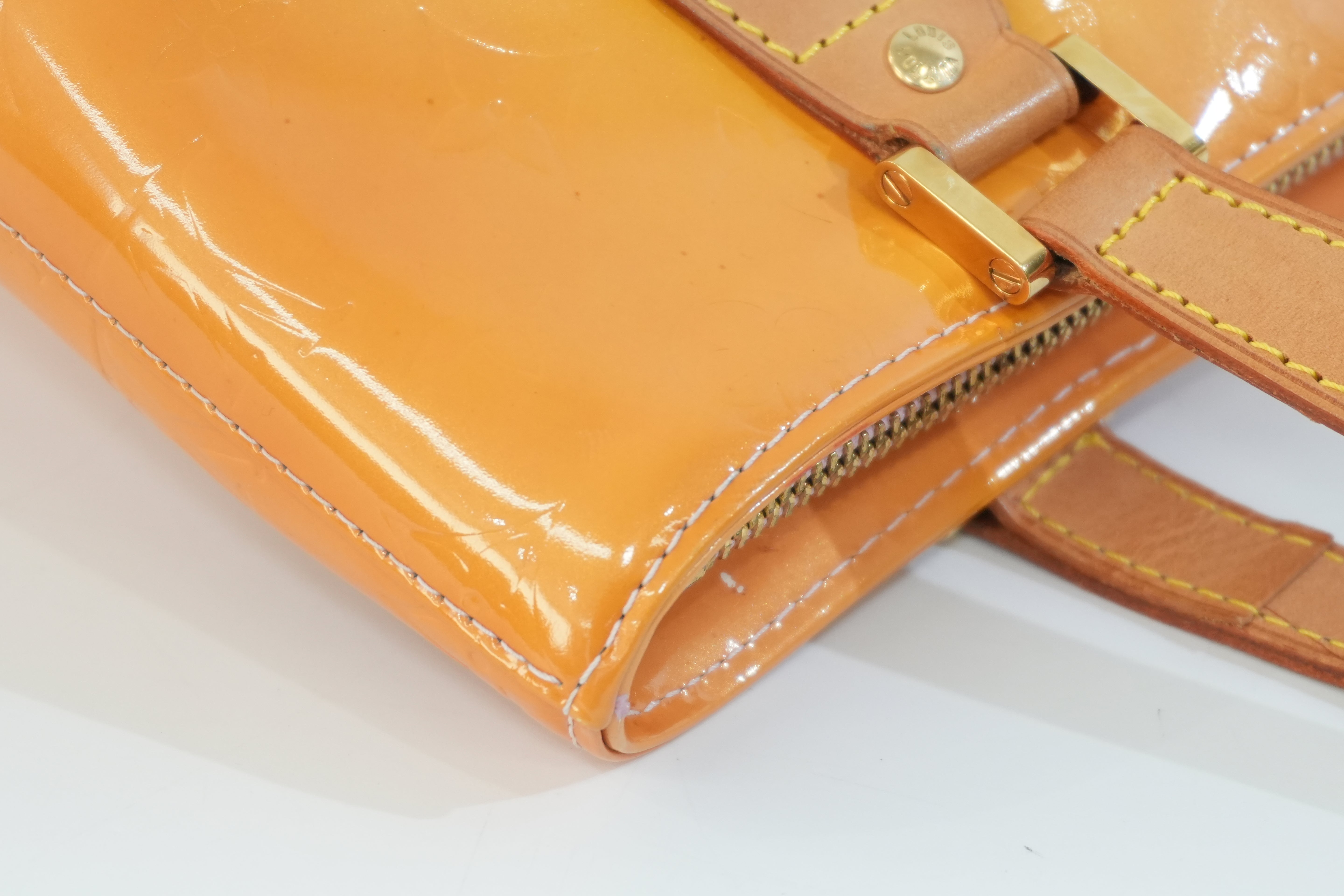 Pre-owned Louis Vuitton Vernis Houston Handbag Yellow