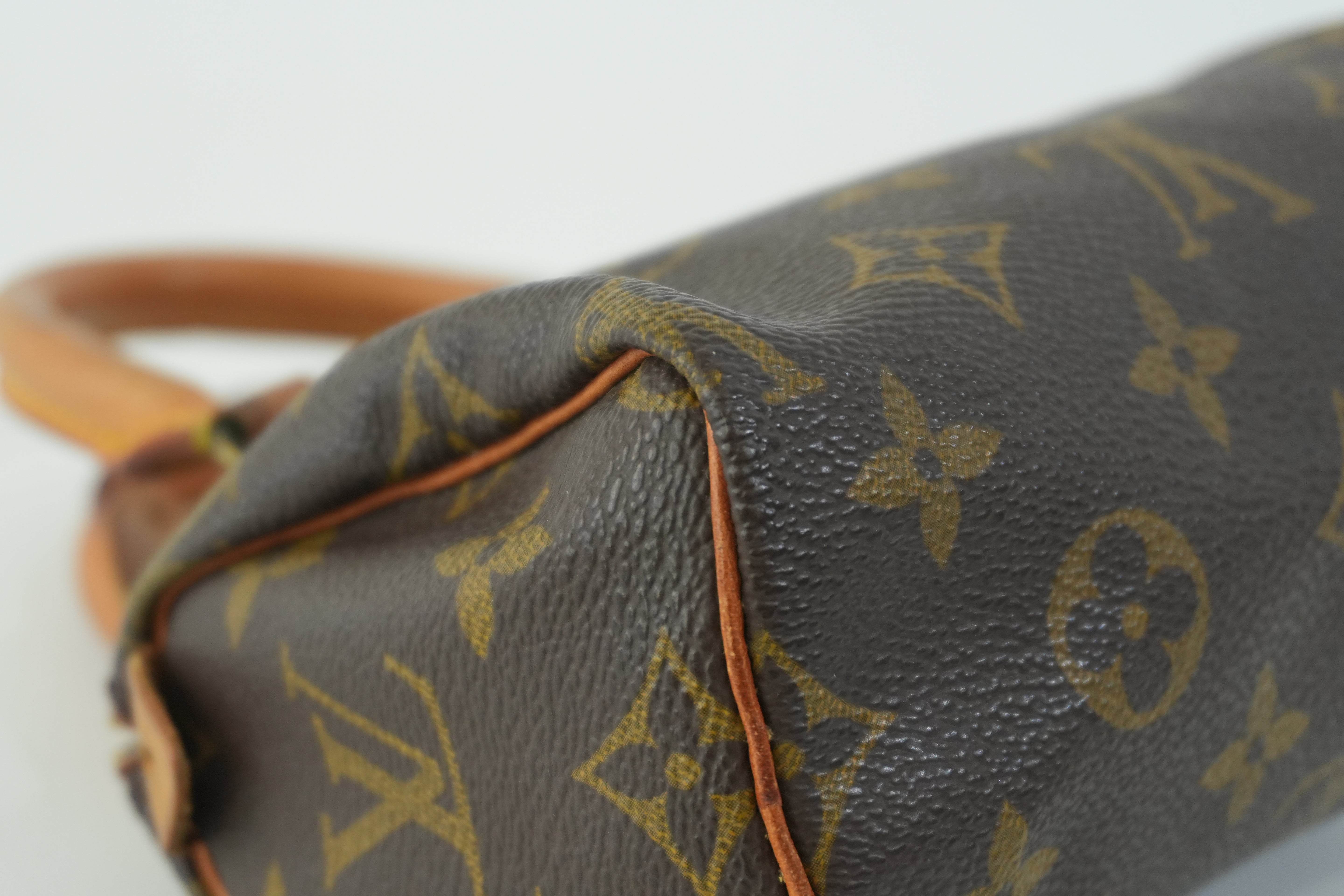 Pre-owned Louis Vuitton Monogram Mini Speedy with Strap