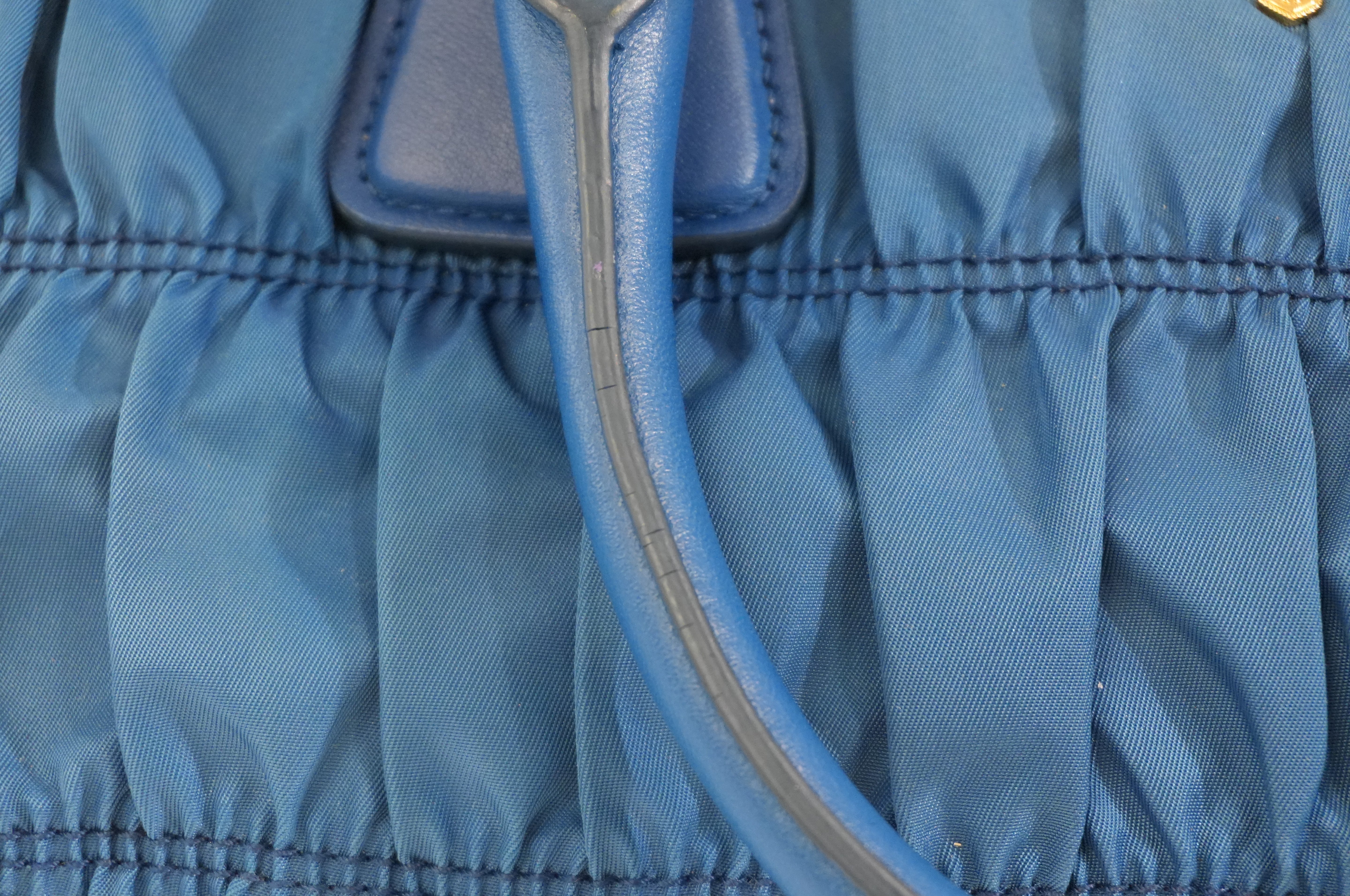 Pre-owned Prada Tessuto Gaufre Shoulder Bag Blue