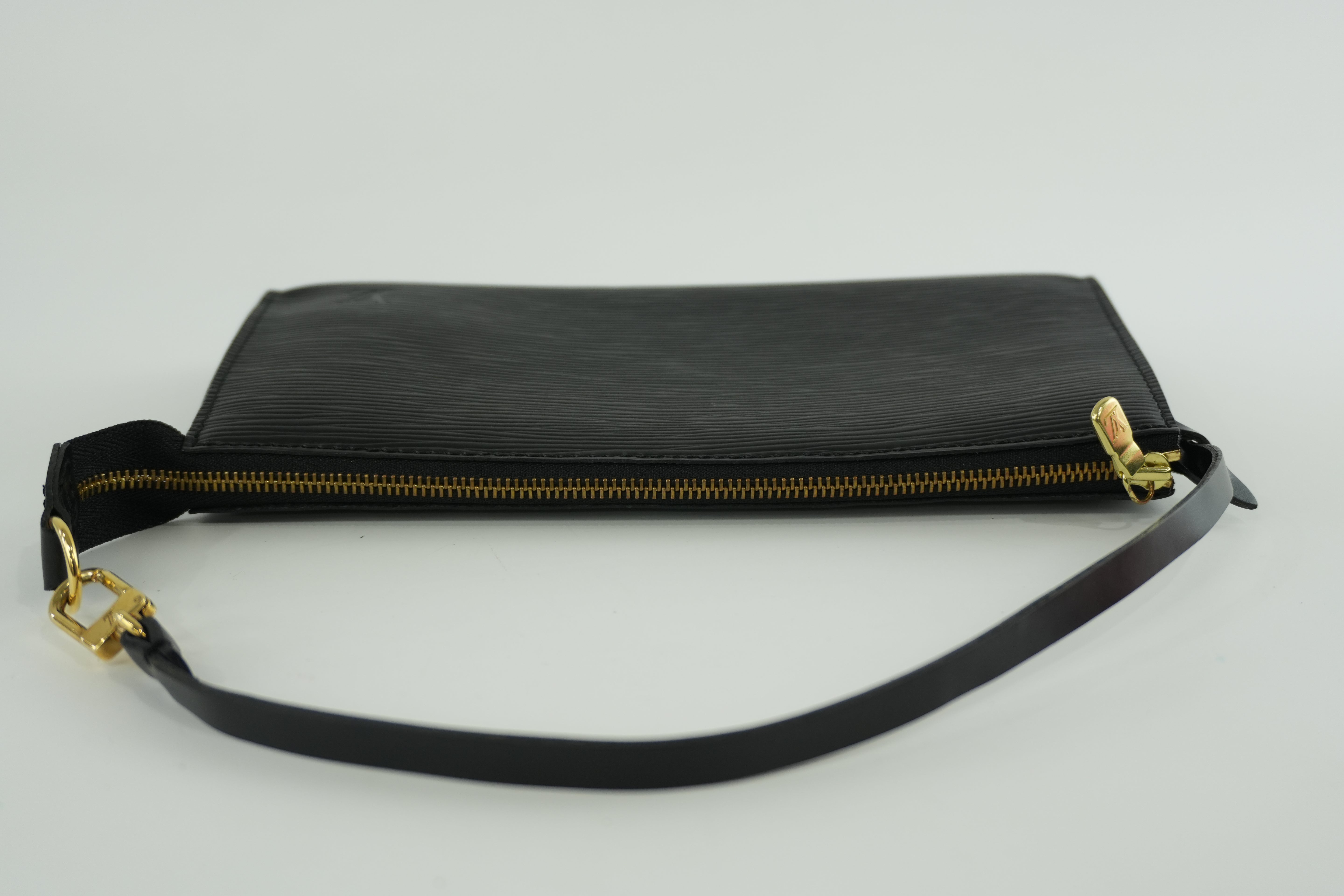 Louis Vuitton Epi Pochette Accessories Black Used