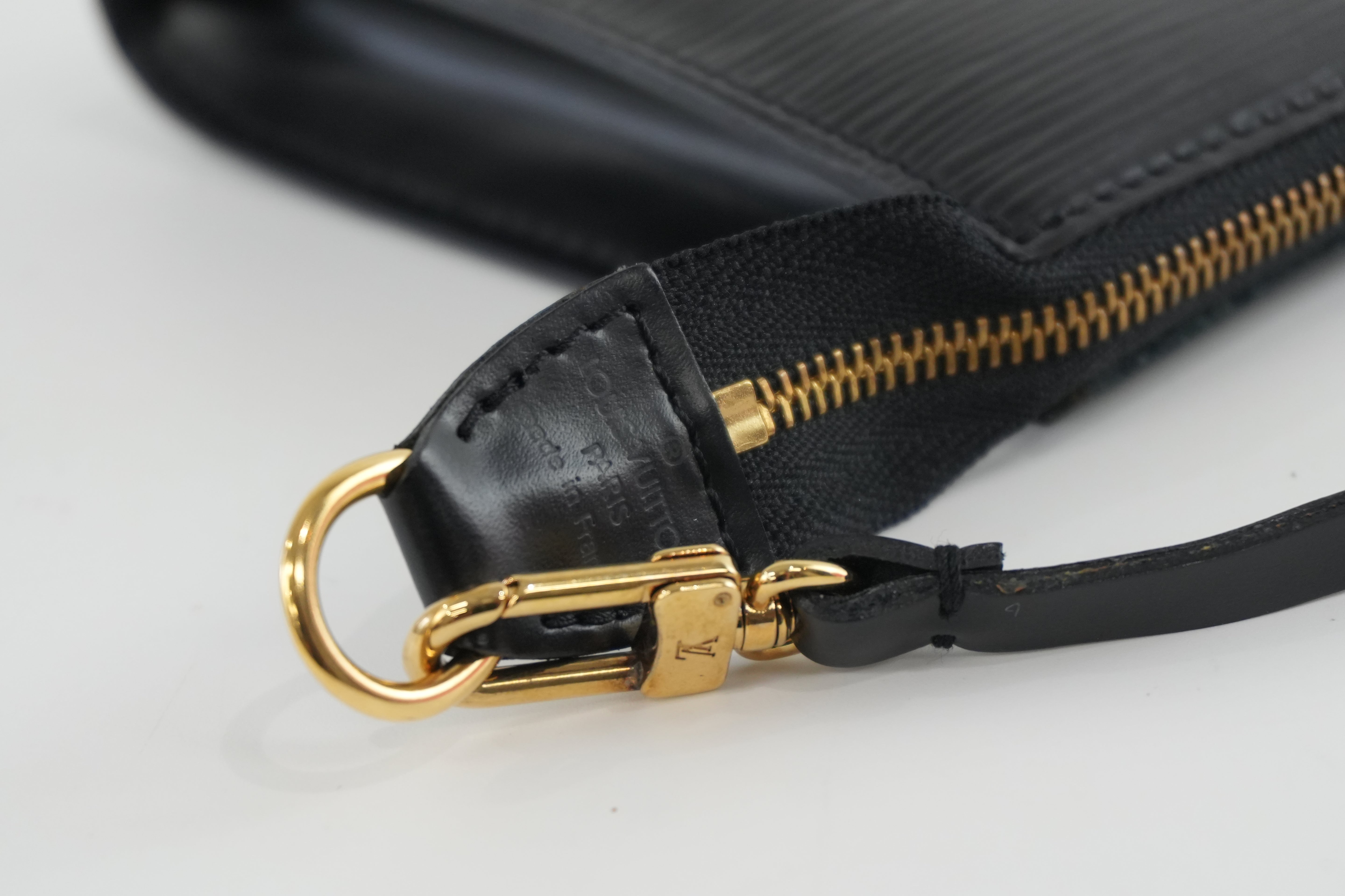 Louis Vuitton Epi Pochette Accessories Black Used