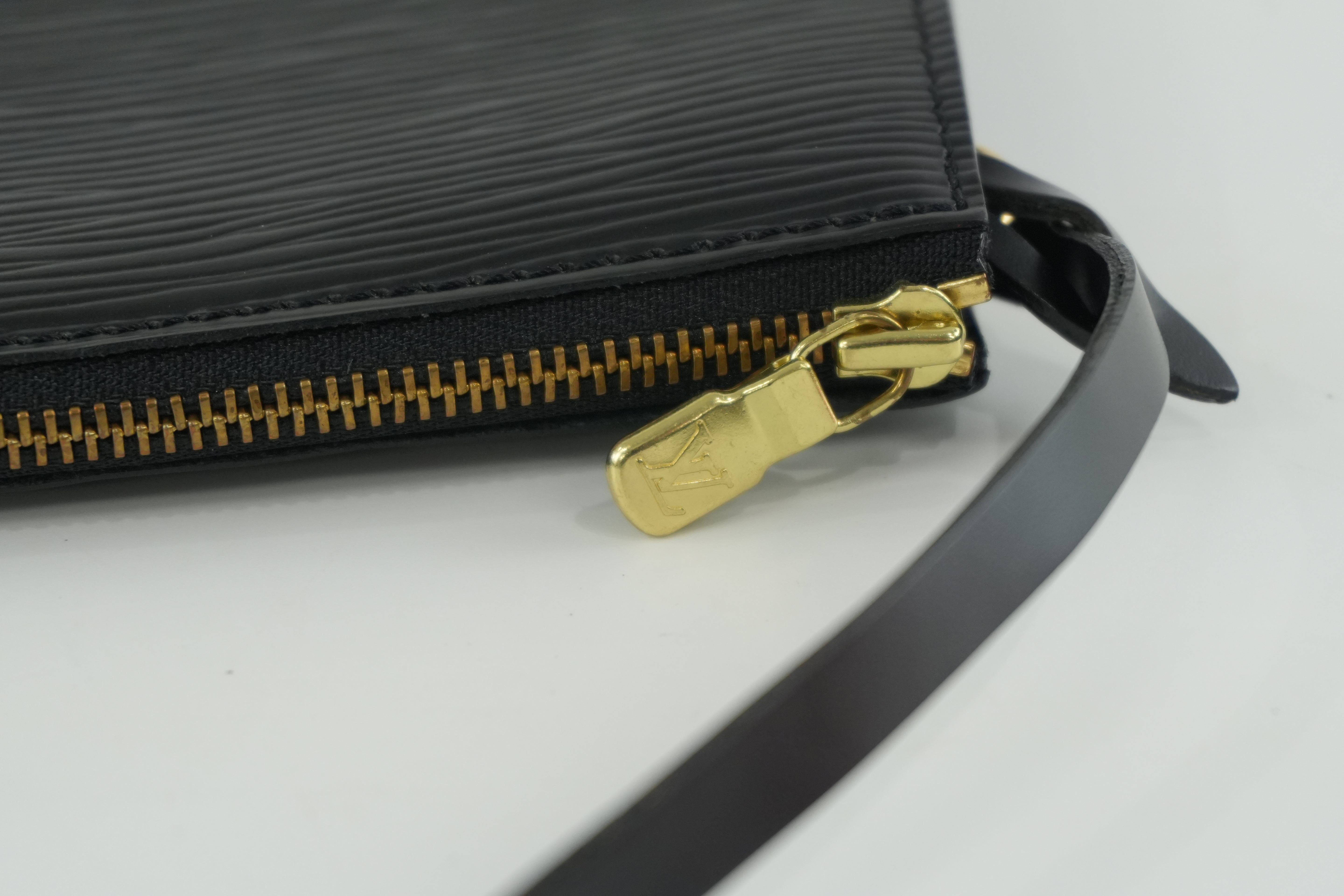 Louis Vuitton Epi Pochette Accessories Black Used