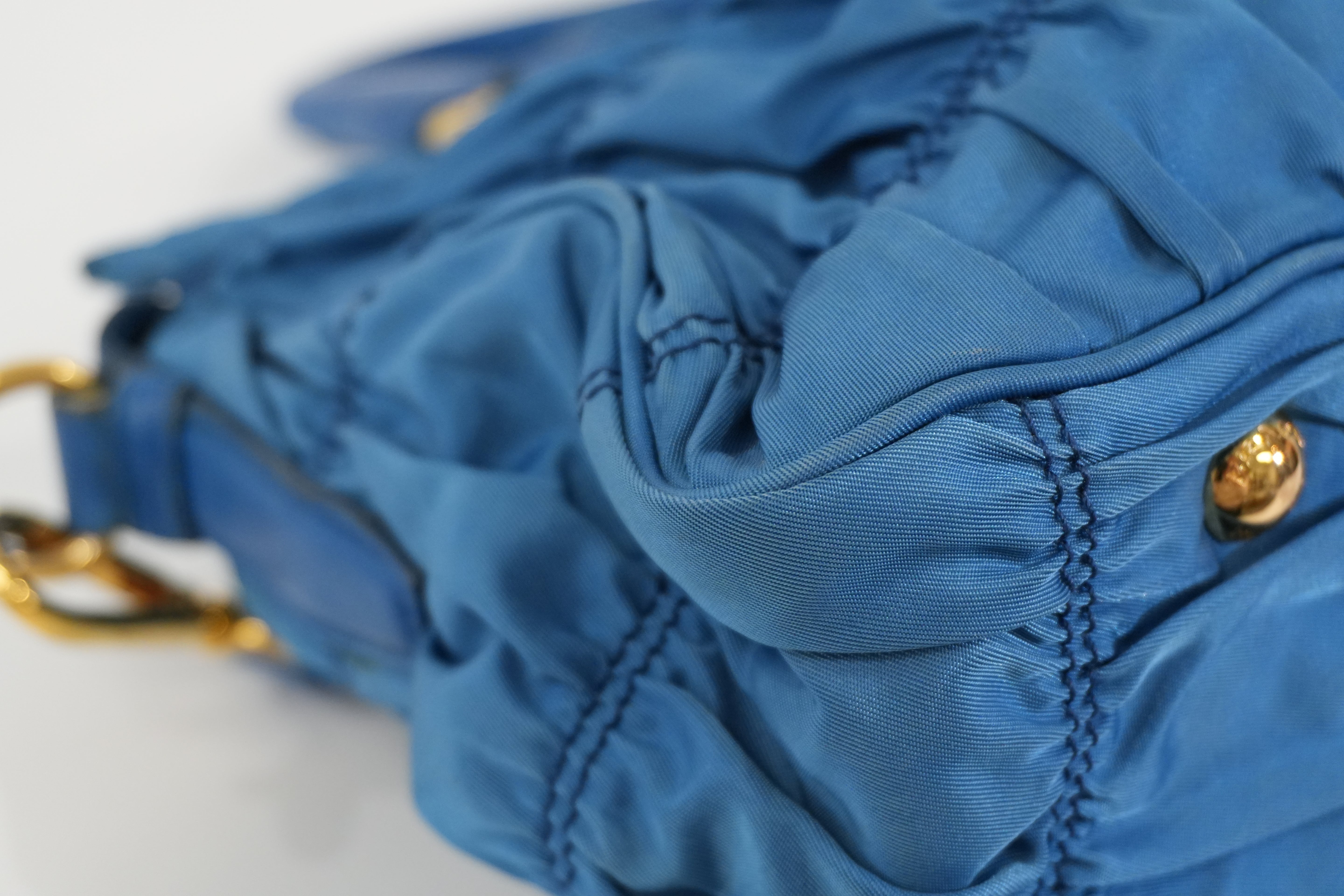 Pre-owned Prada Tessuto Gaufre Shoulder Bag Blue