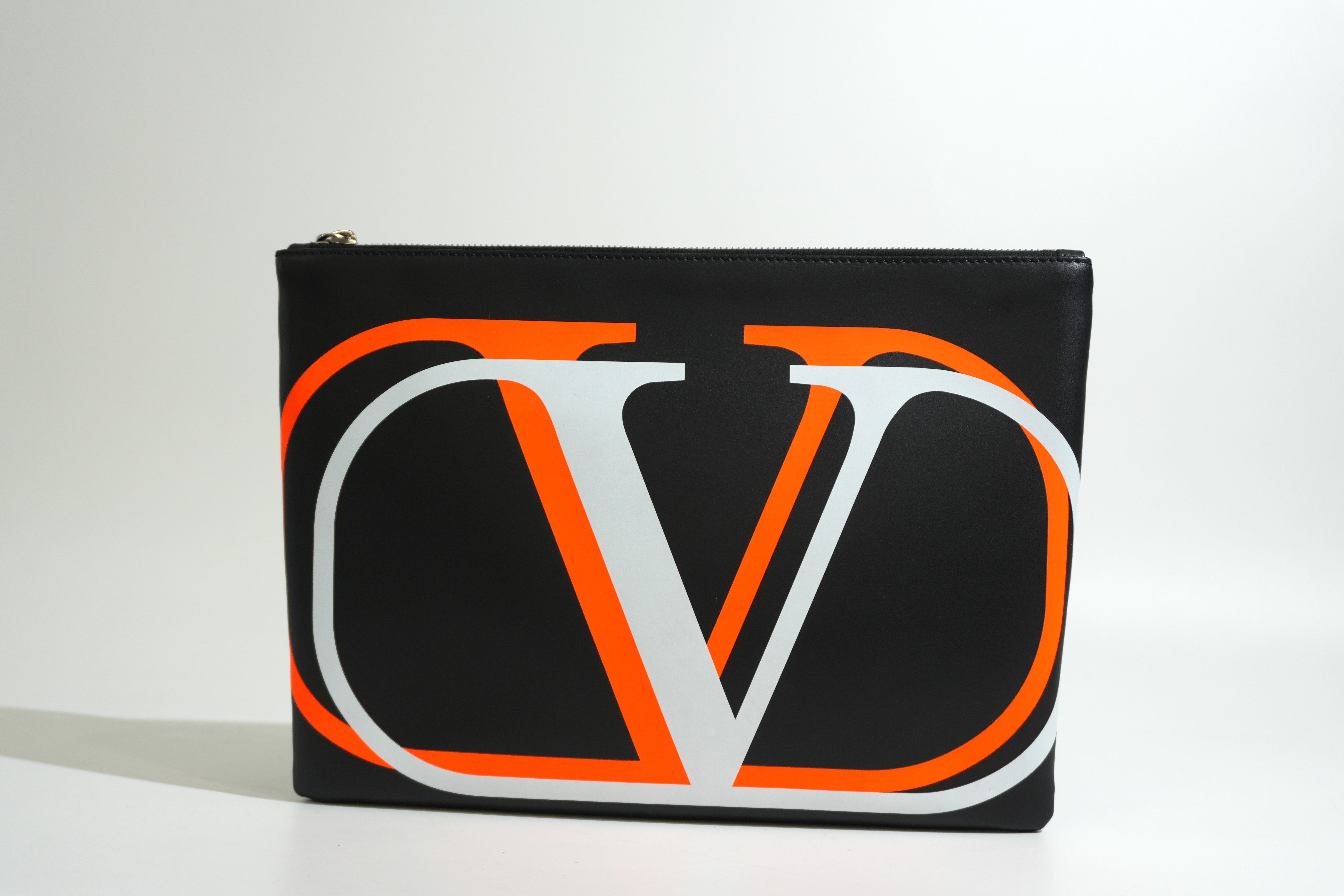 Pre-owned Valentino Wrist Clutch Bag Black