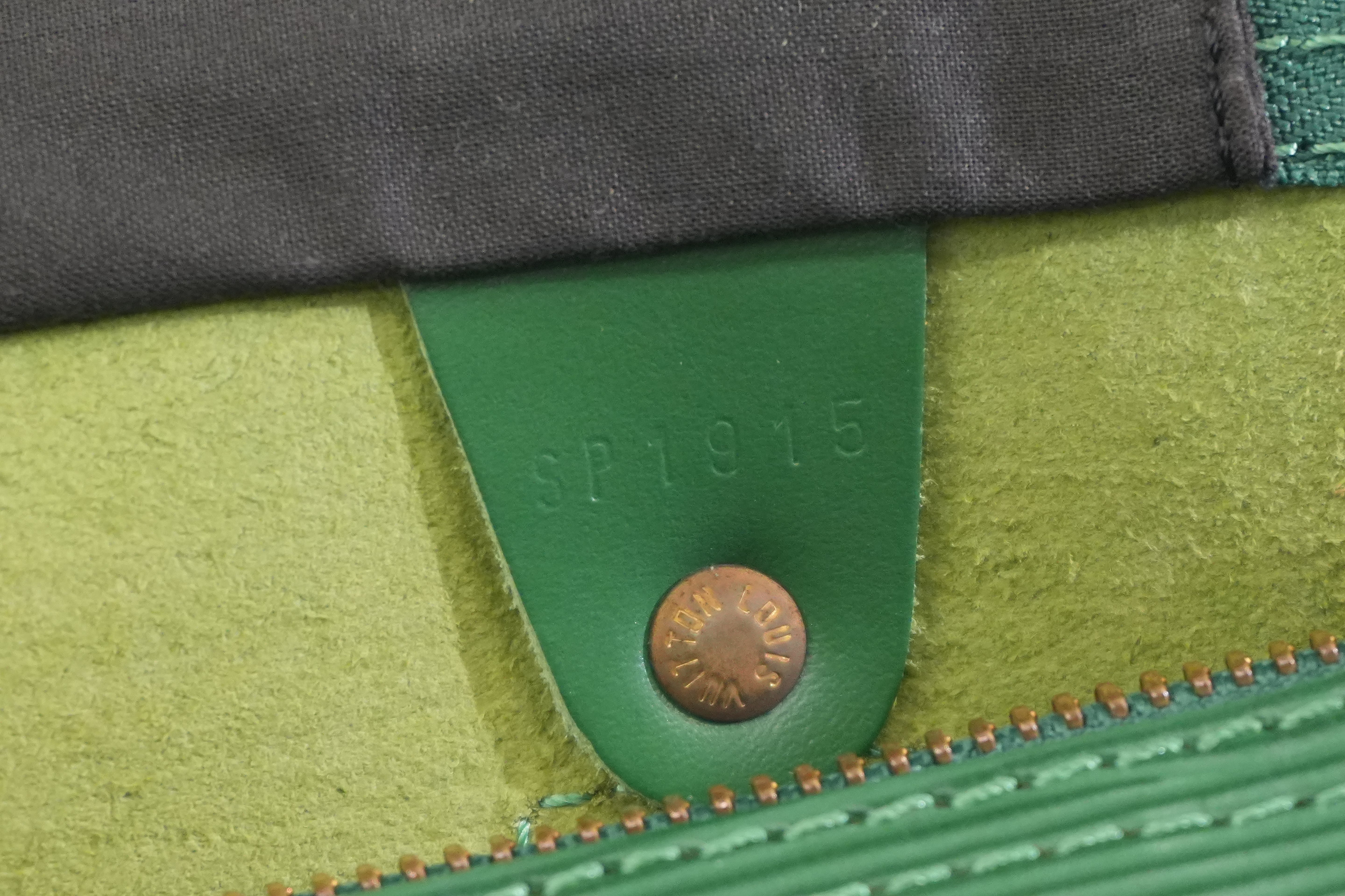 Pre-Owned Louis Vuitton Epi Speedy 35 Handbag/Green