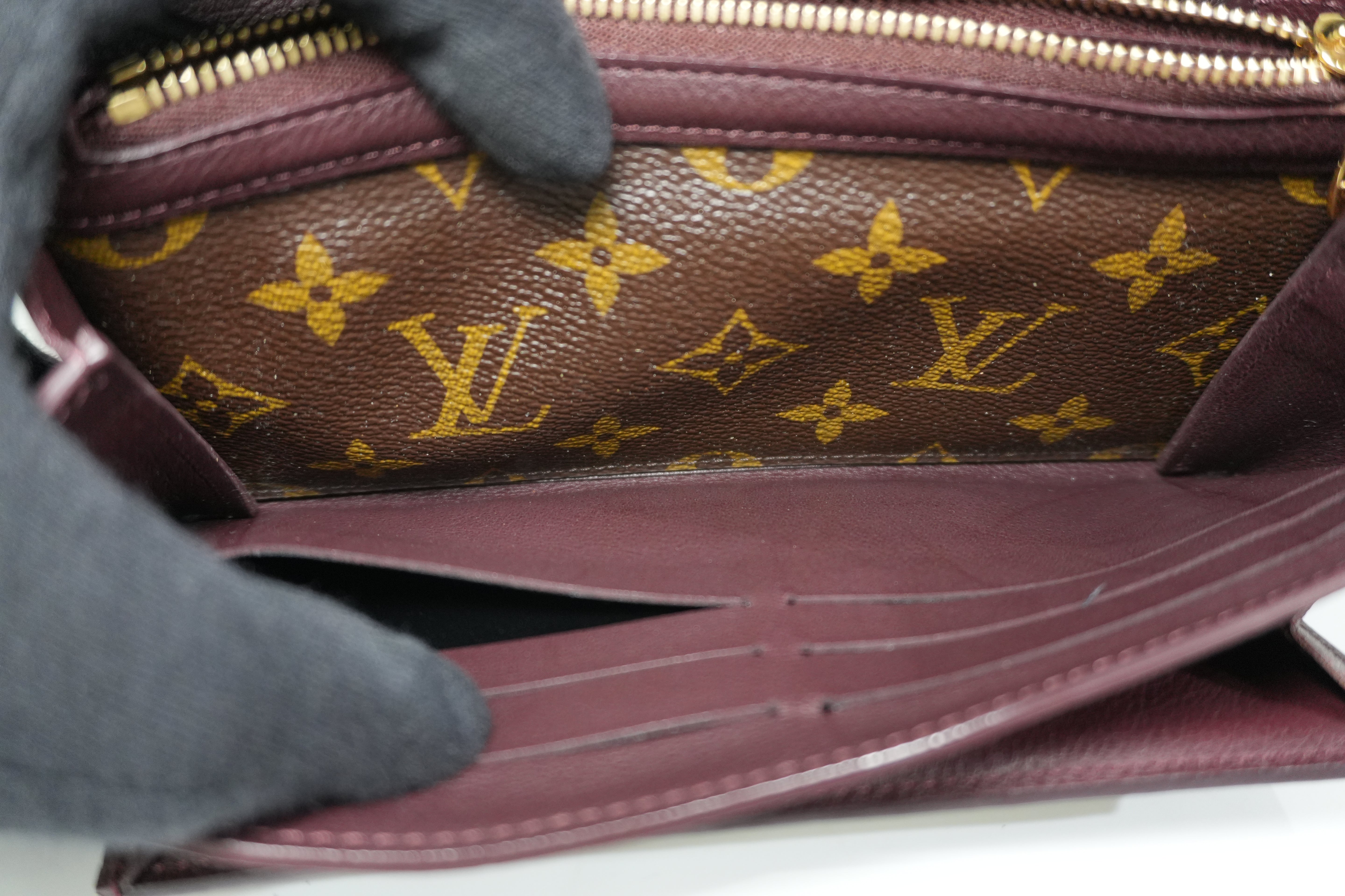 Pre-owned Louis Vuitton Monogram Elysse Long Wallet