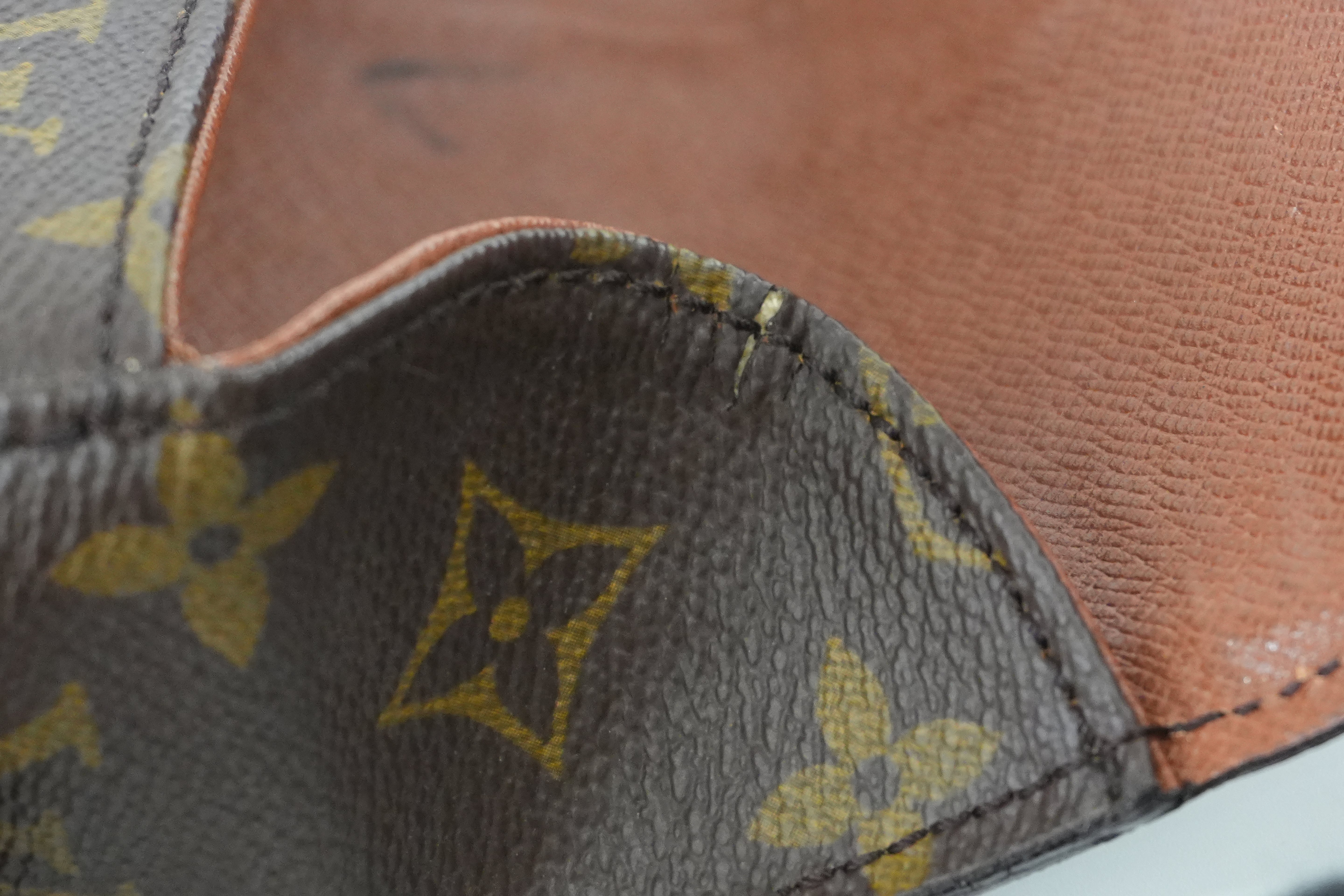 Pre-owned Louis Vuitton Monogram Saint Cloud GM Shoulder Bag