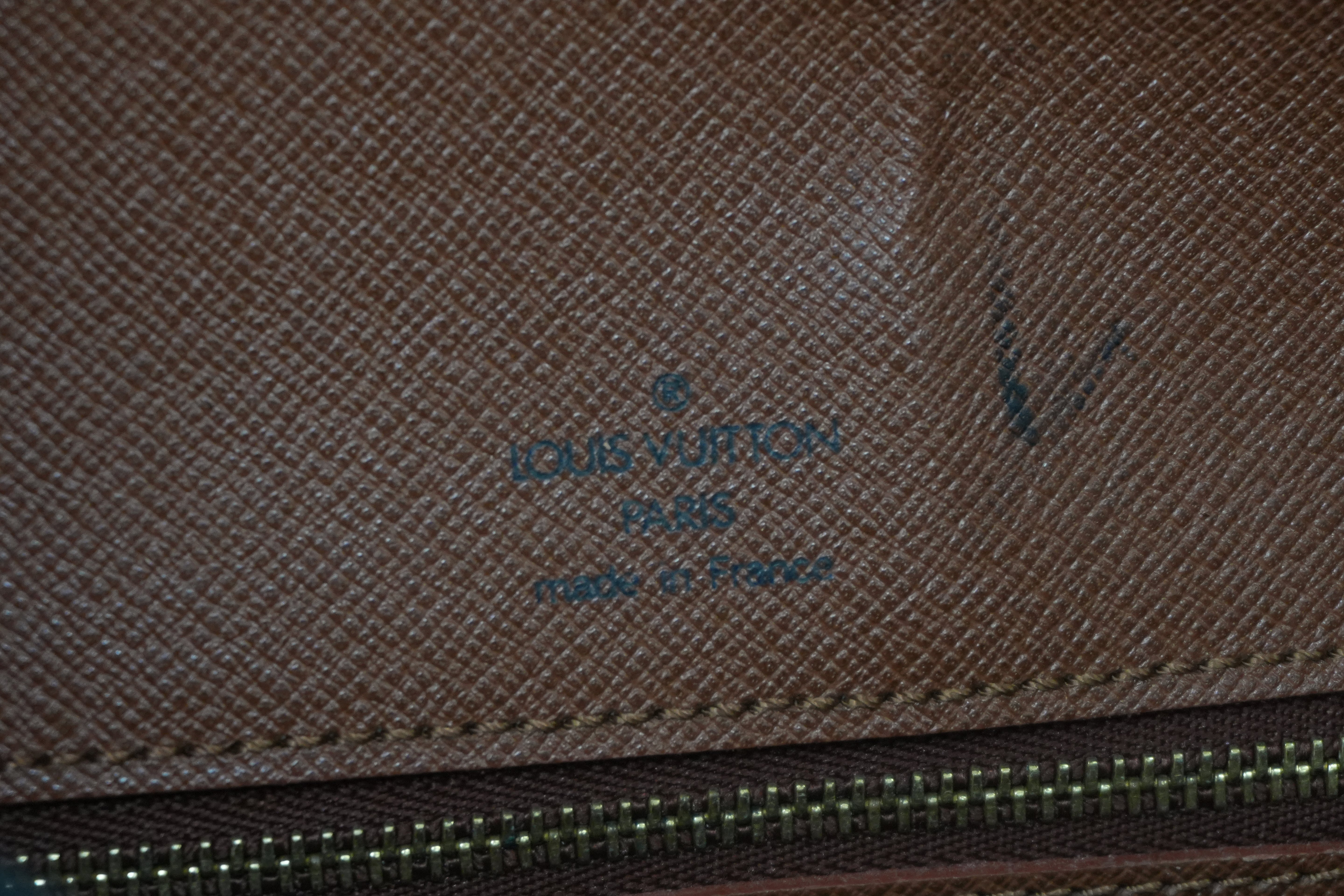 Pre-owned Louis Vuitton Monogram Saint Cloud GM Shoulder Bag