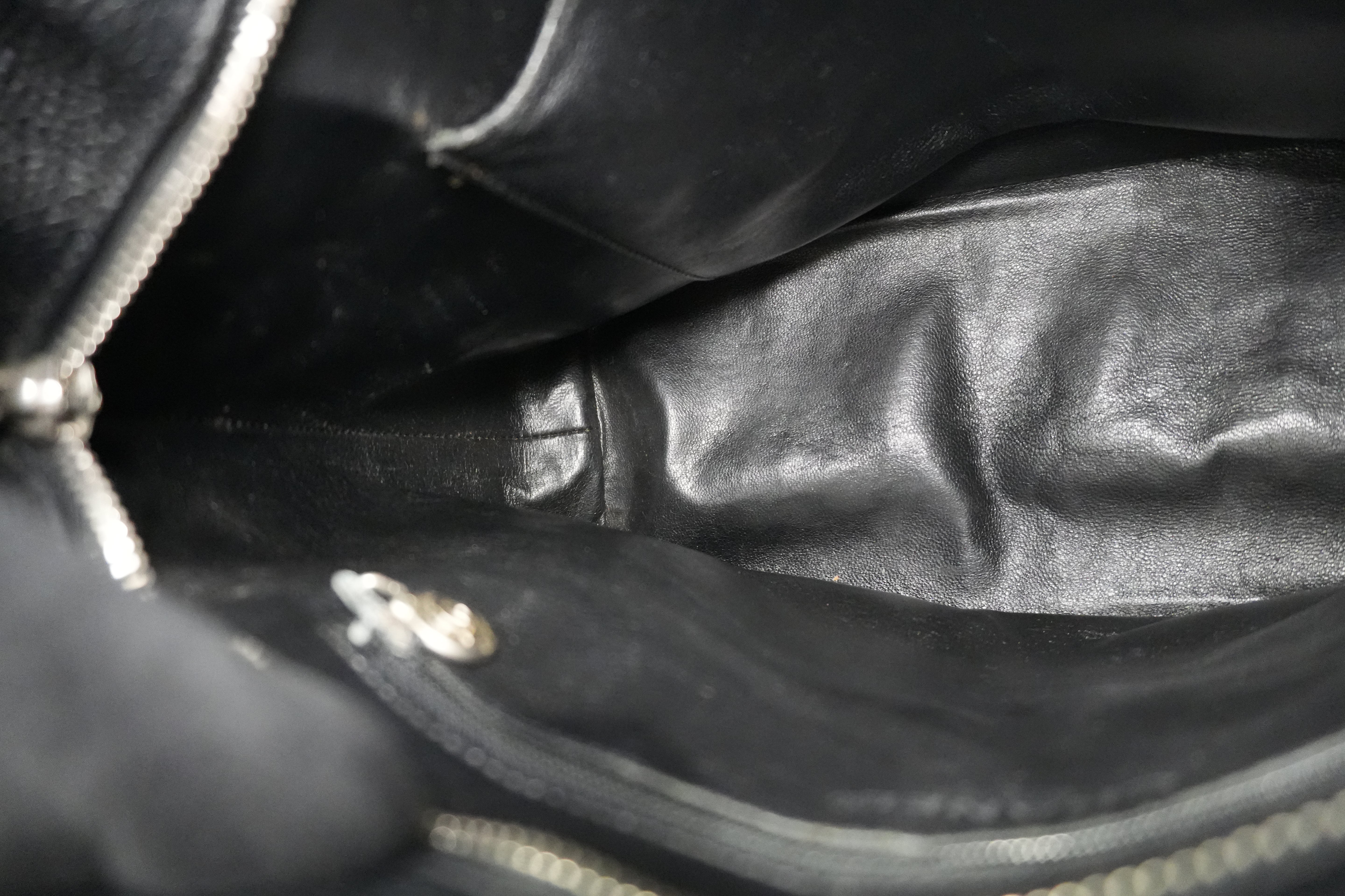 Pre-owned Chanel Medallion Caviar Tote Bag Silver Hardware Black Used