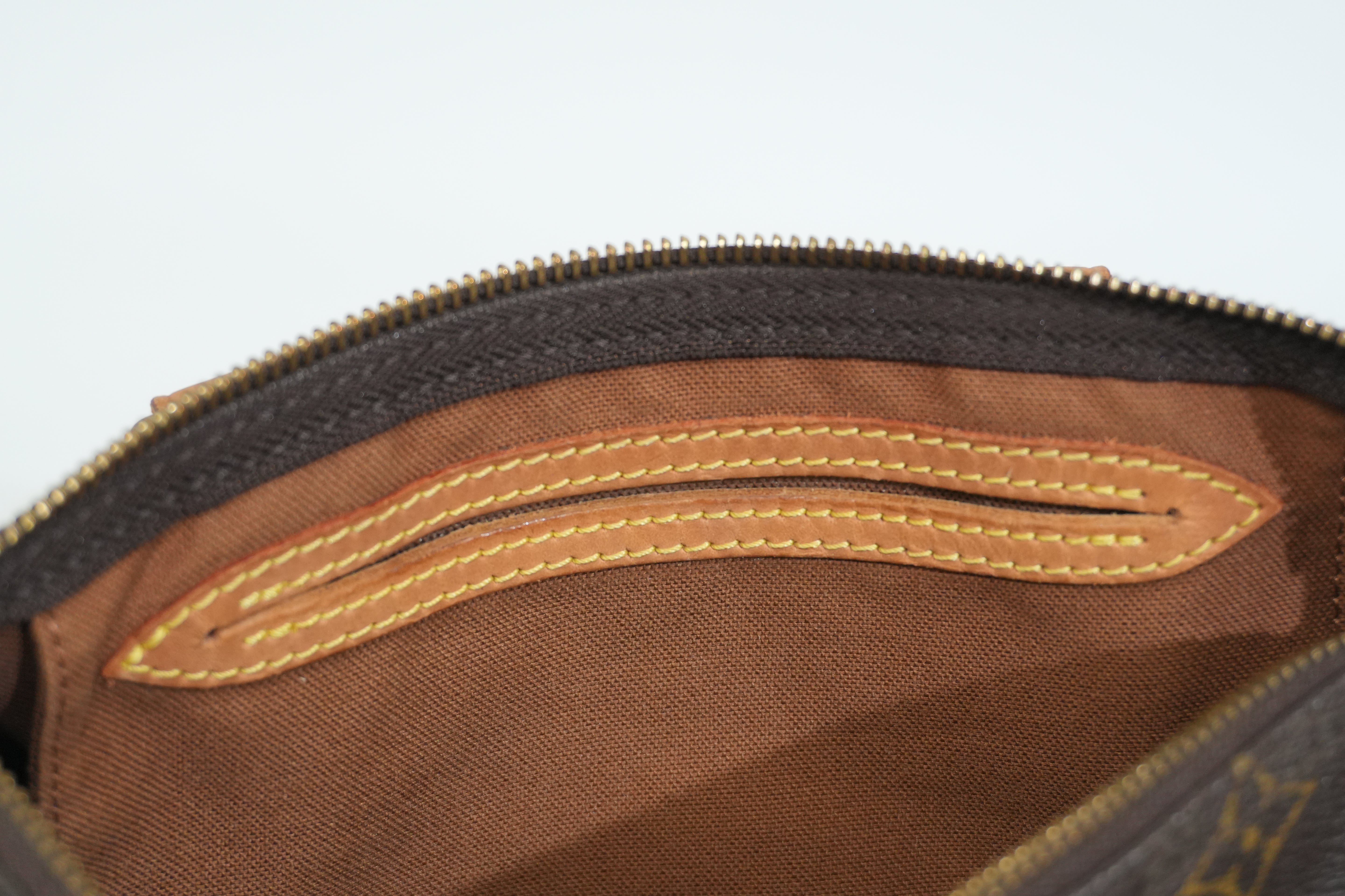 Pre-owned Louis Vuitton Monogram Speedy 25 Handbag