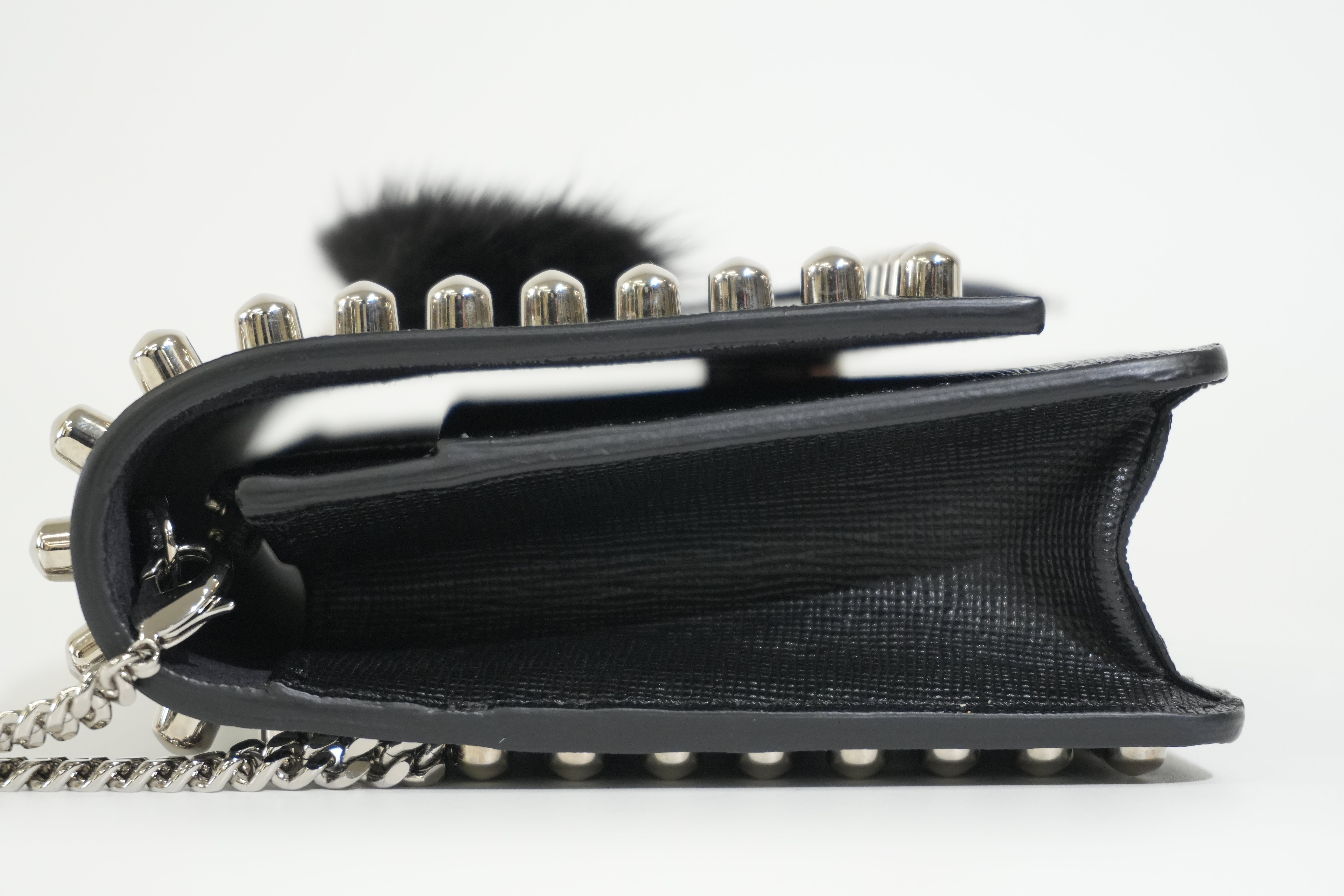 Pre-Owned FENDI Carlito Wallet on Chain Black