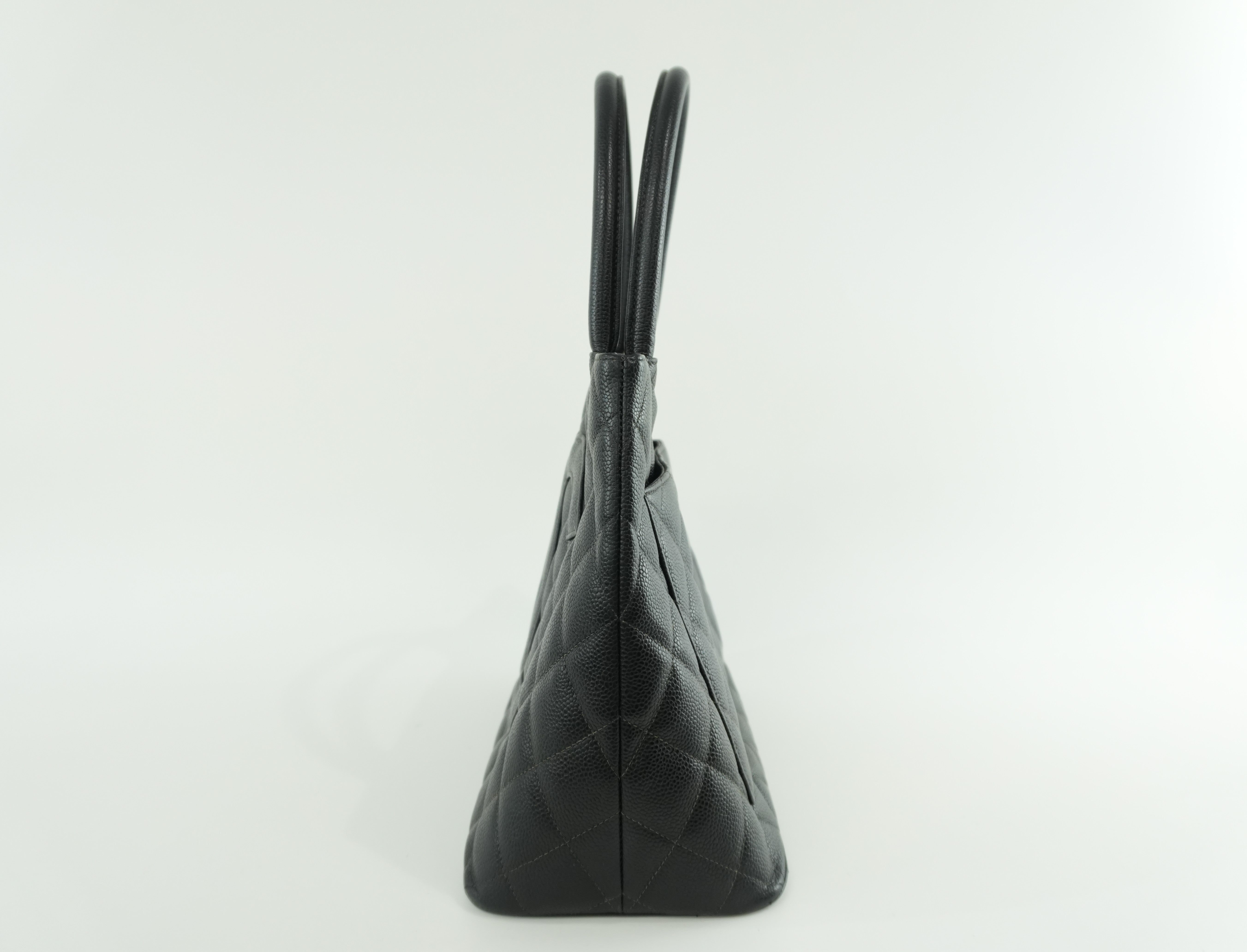 Pre-owned Chanel Medallion Caviar Tote Bag Gold Hardware Black