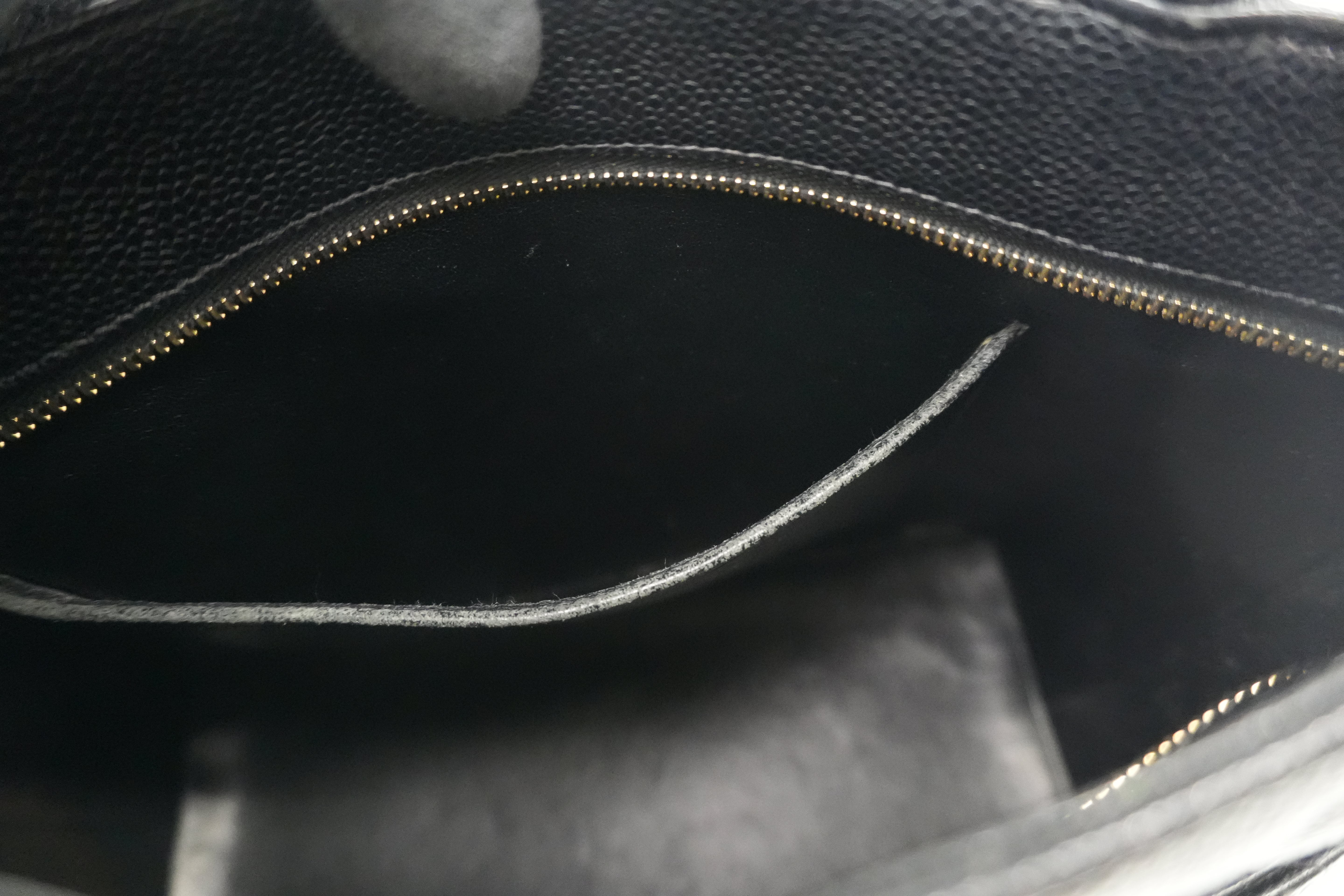 Pre-owned Chanel Medallion Caviar Tote Bag Gold Hardware Black