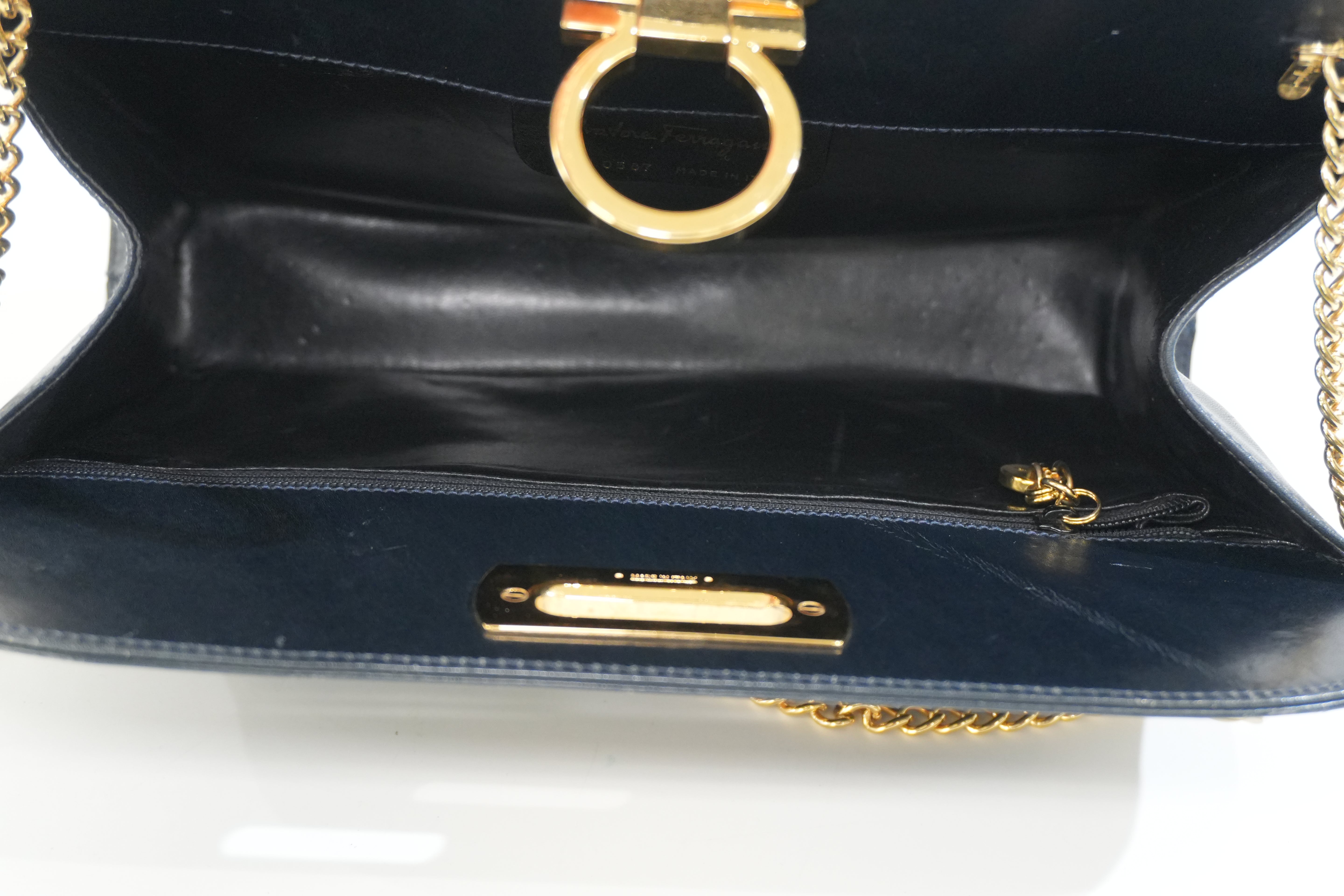 Pre-owned Ferragamo Chain Shoulder Bag Blue