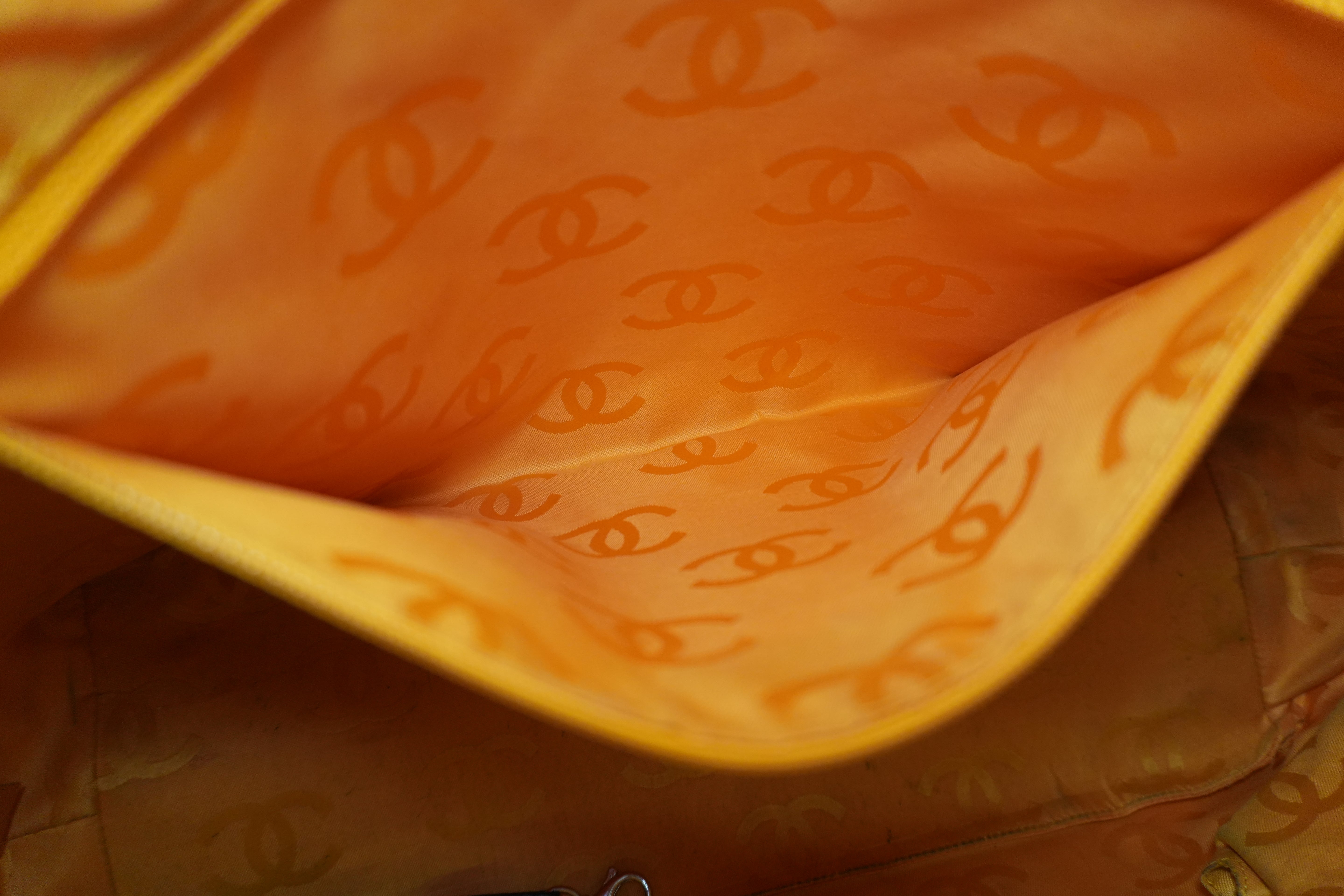 Pre-owned Chanel Cambon Tote Bag Black and Gray