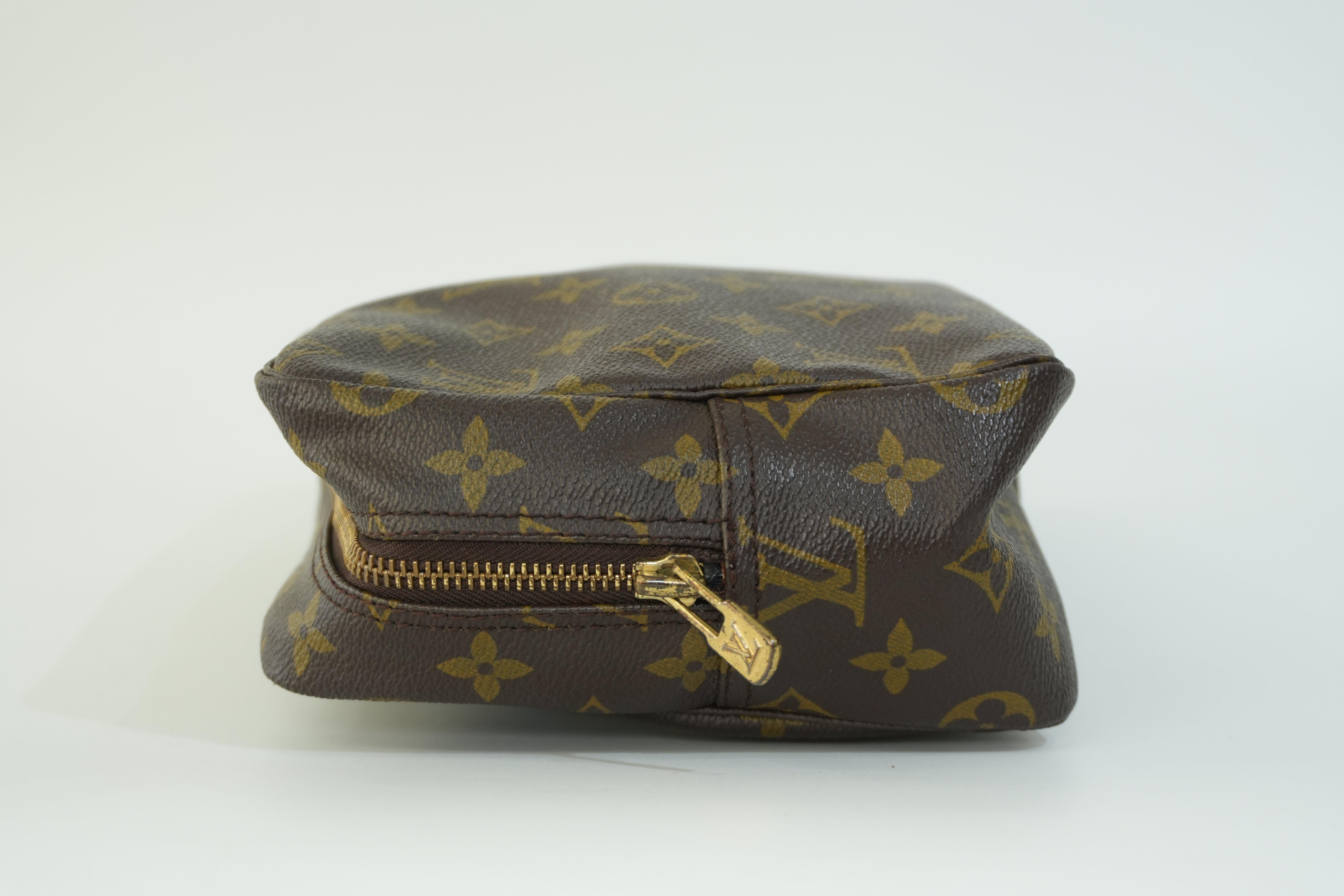 Pre-owned Louis Vuitton Monogram Trousse 28 Pouch