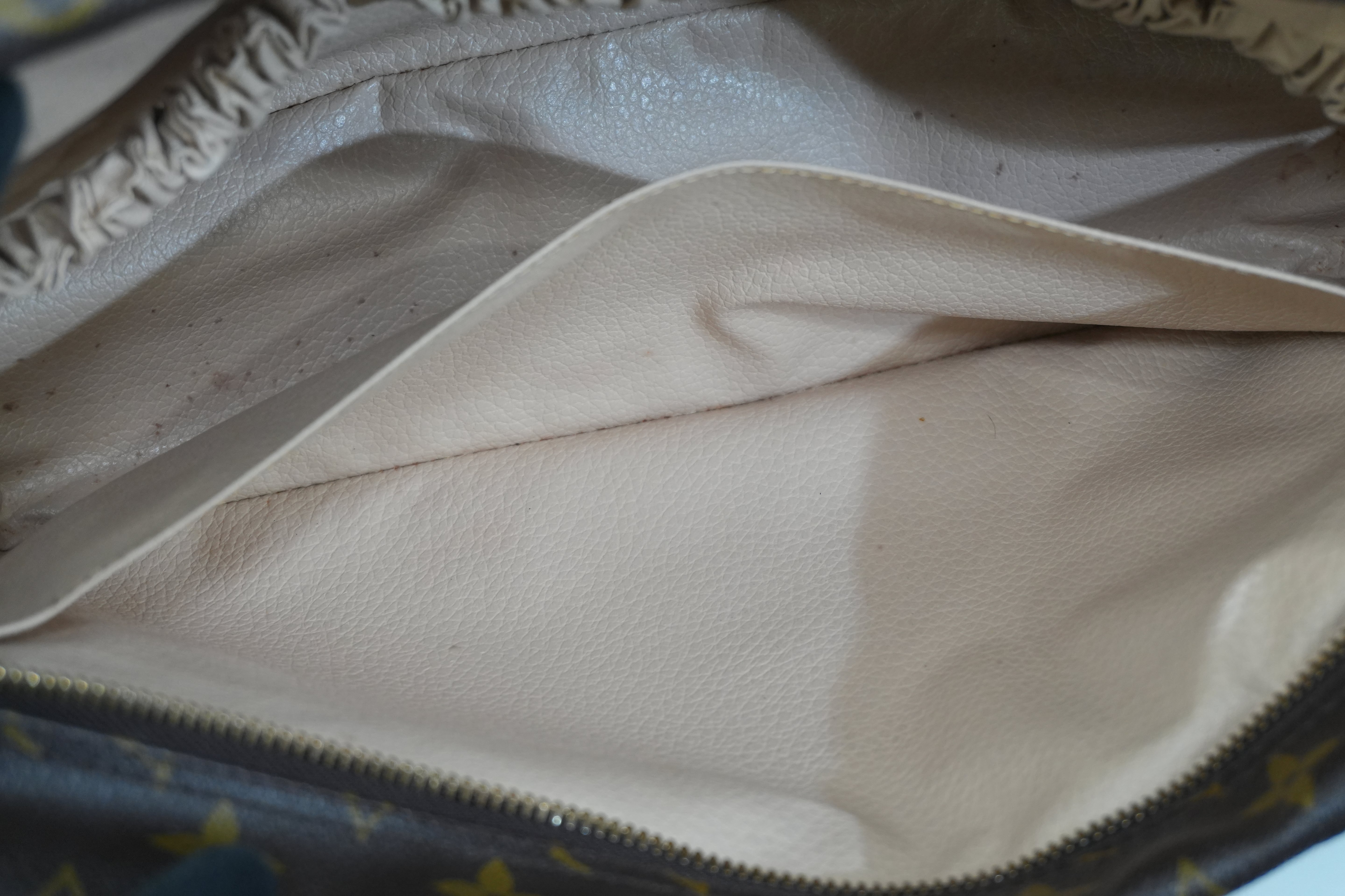 Pre-owned Louis Vuitton Monogram Trousse 28 Pouch
