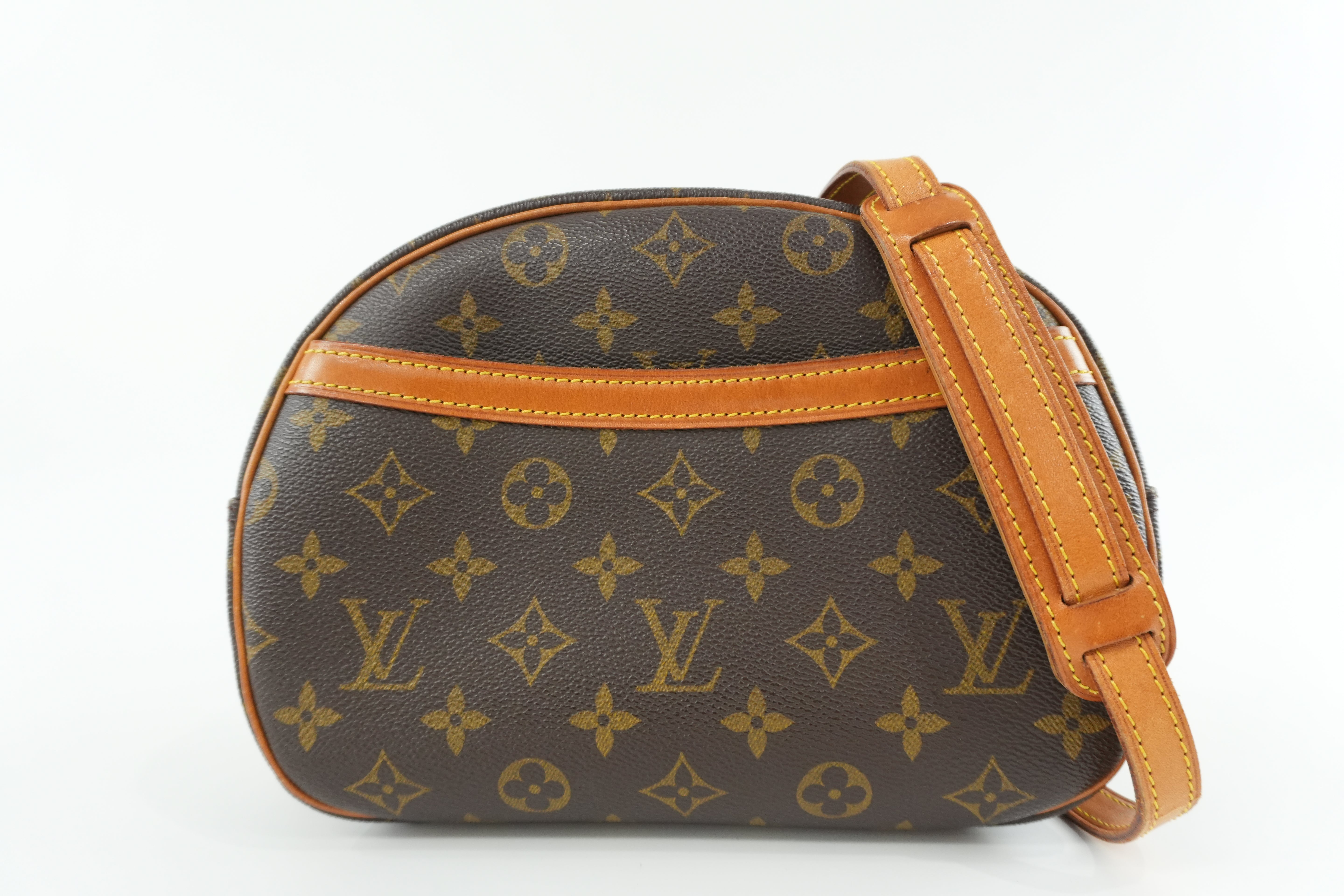 Pre-owned Louis Vuitton Monogram Blois Crossbody