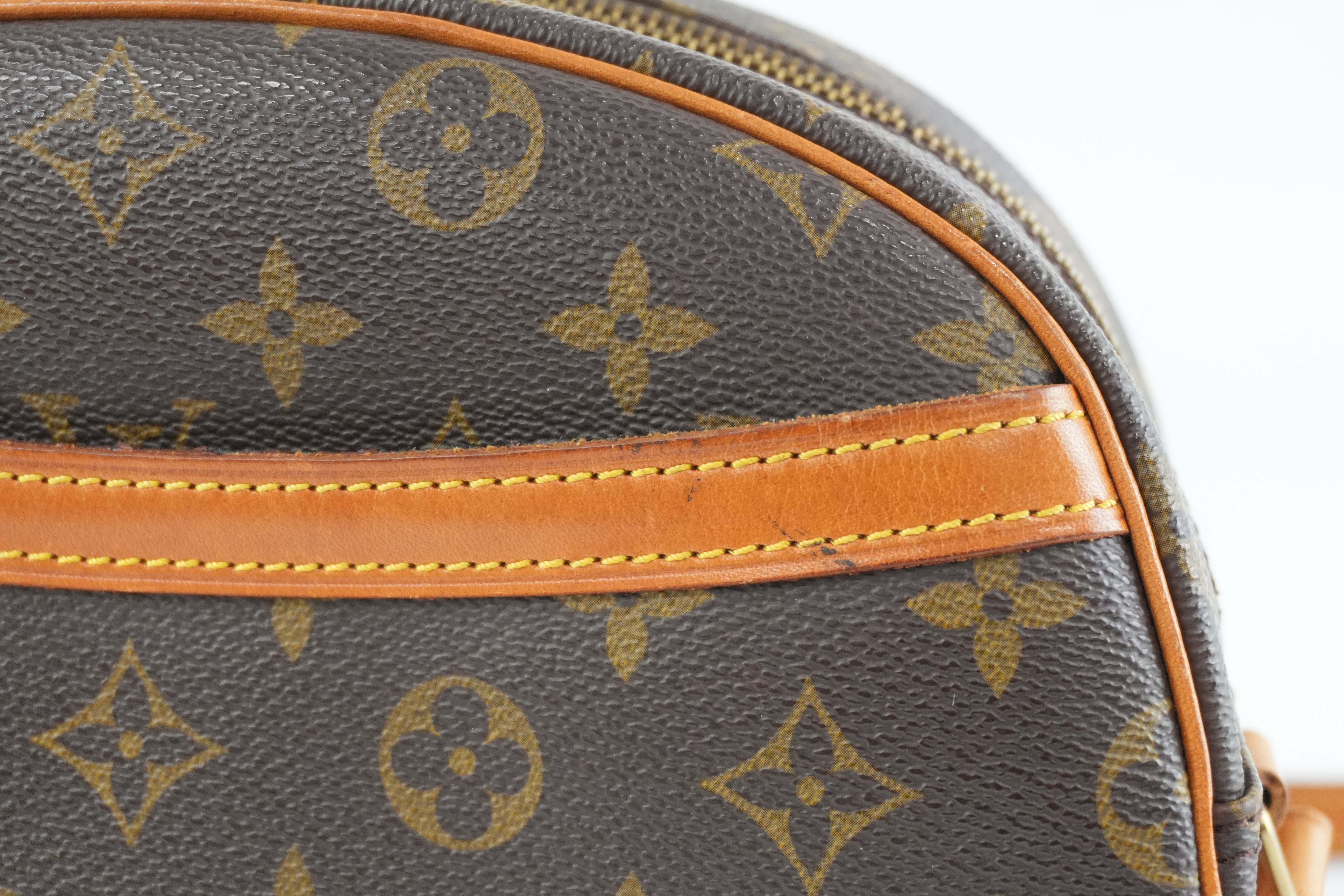 Pre-owned Louis Vuitton Monogram Blois Crossbody