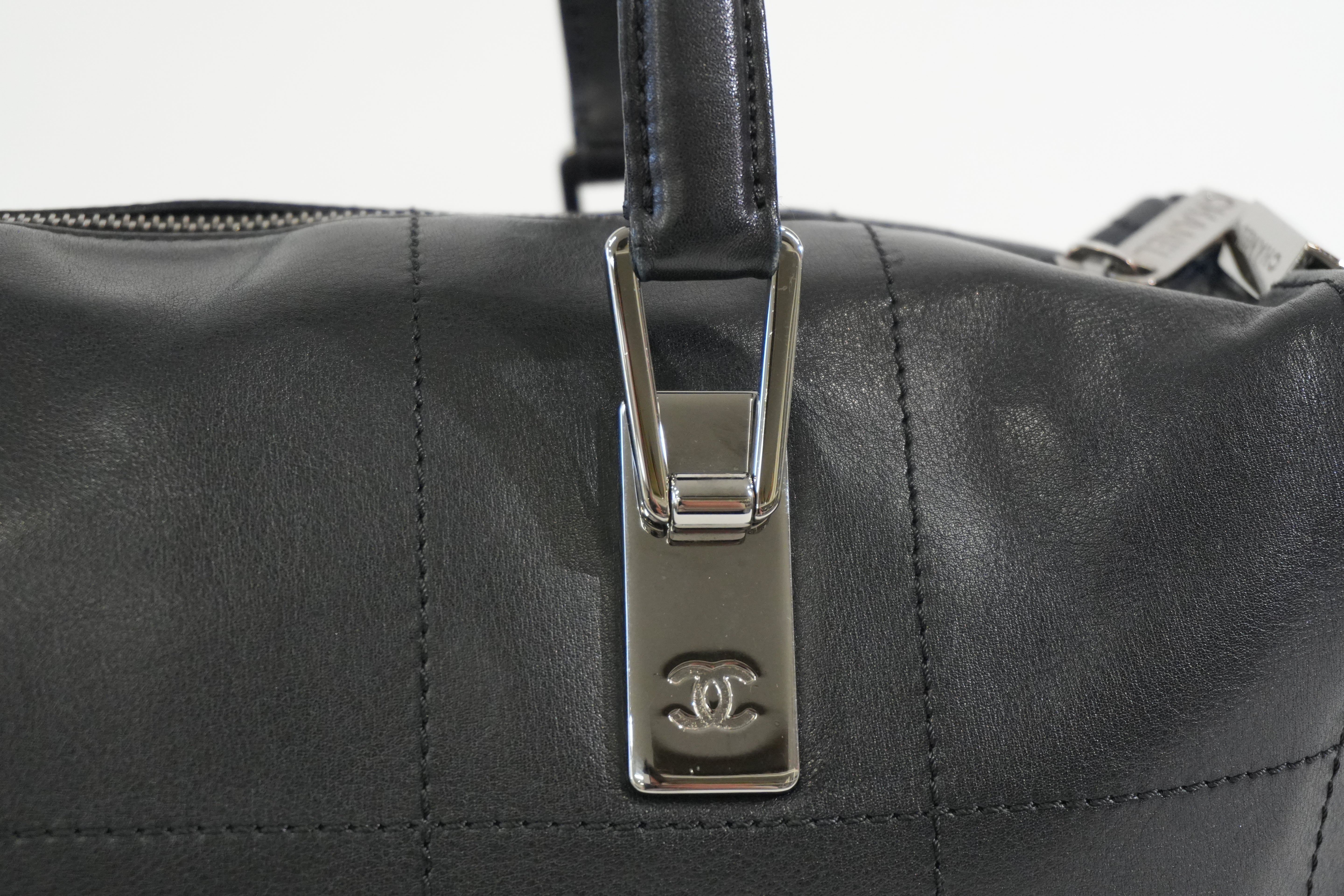 Pre-owned Chanel Chocolate Bar Handbag Black