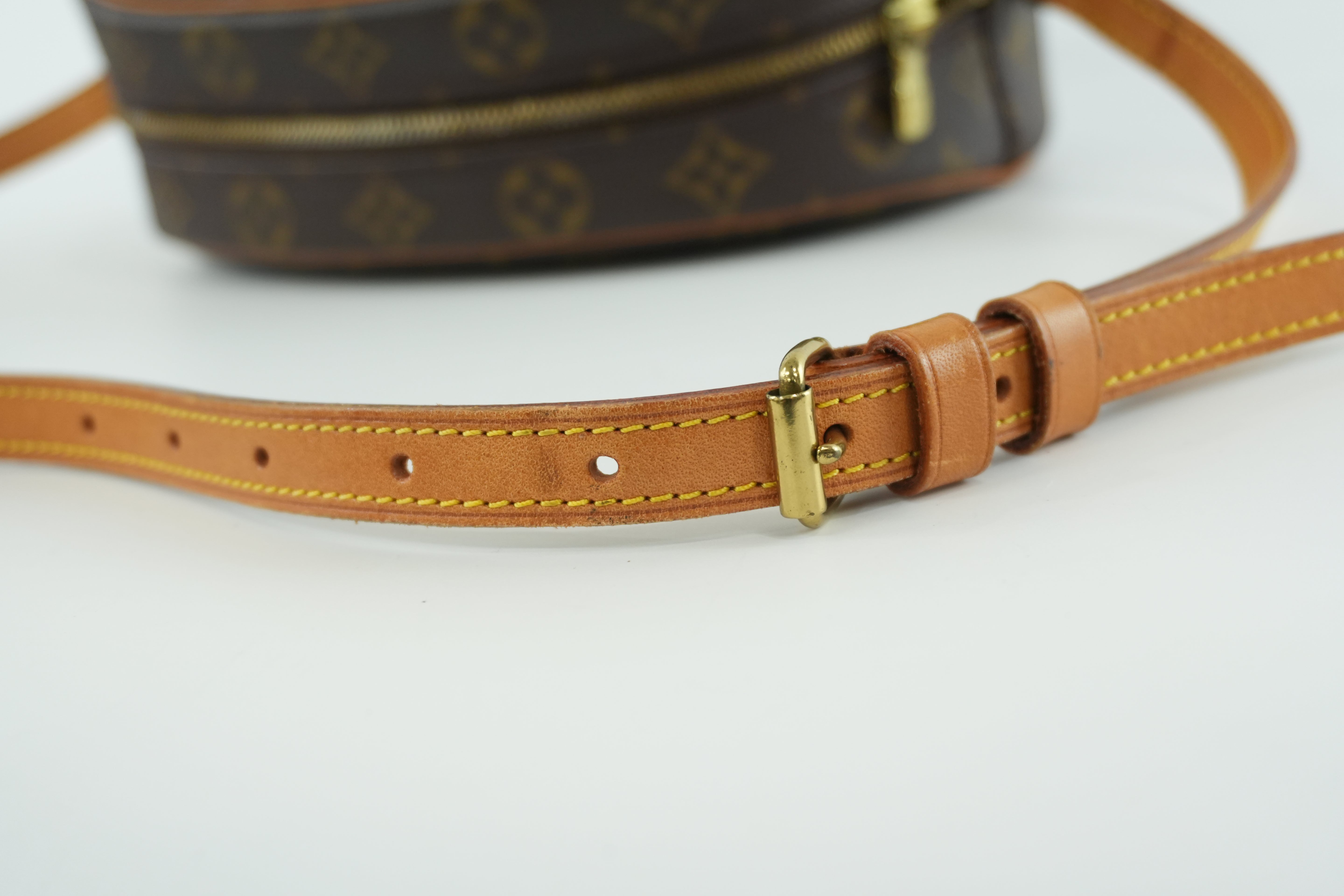Pre-owned Louis Vuitton Monogram Blois Crossbody