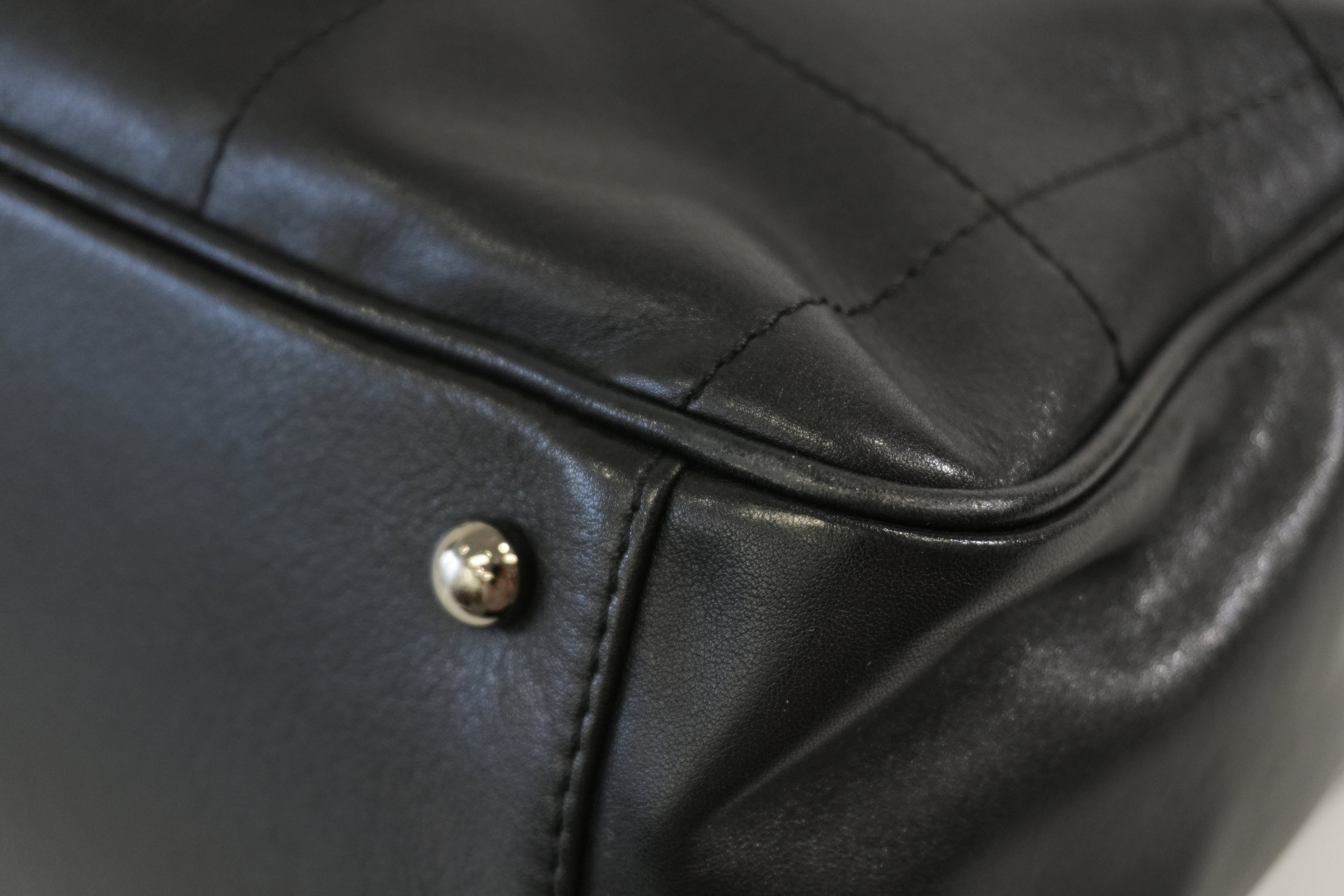 Pre-owned Chanel Chocolate Bar Handbag Black