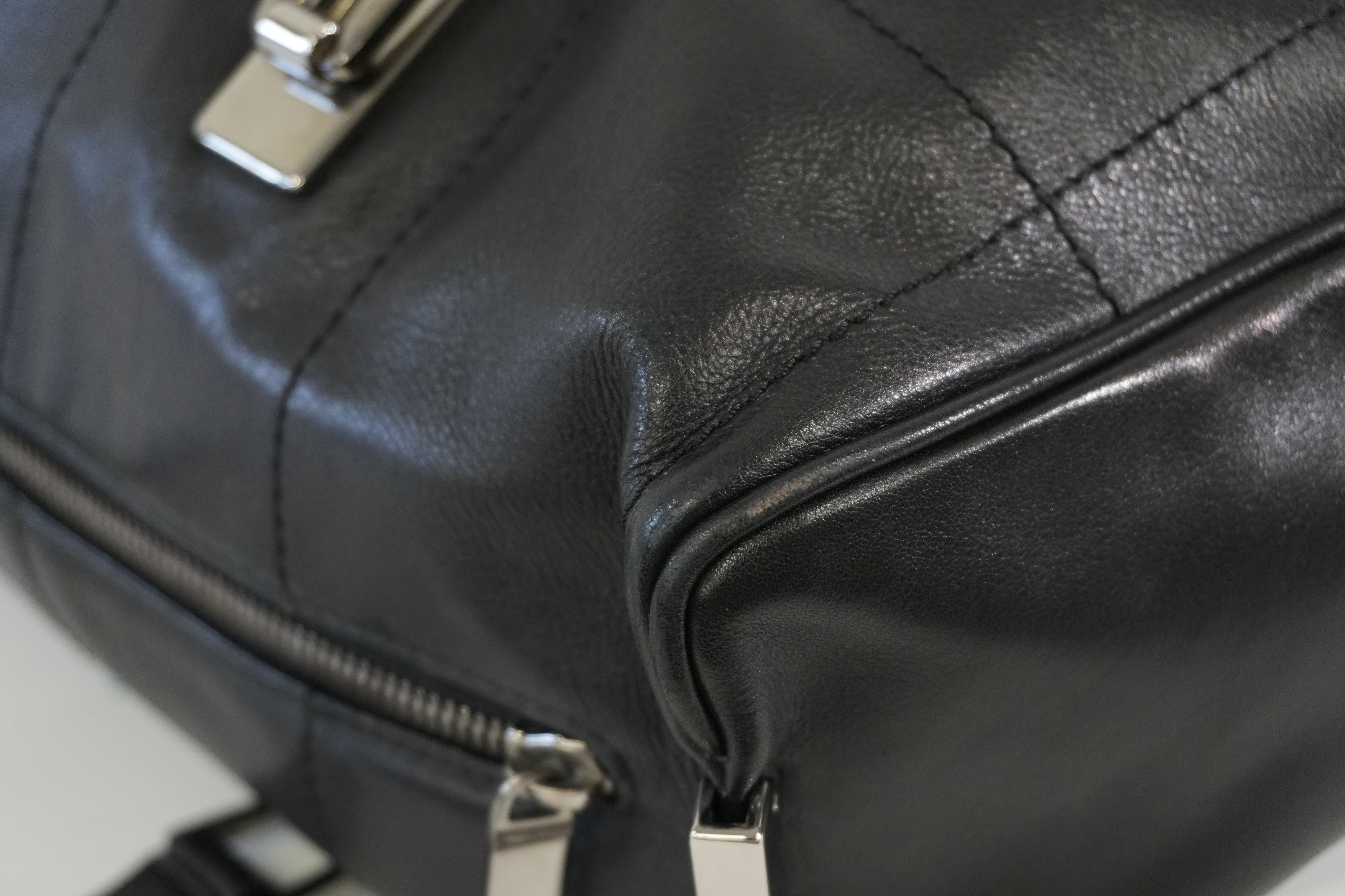 Pre-owned Chanel Chocolate Bar Handbag Black