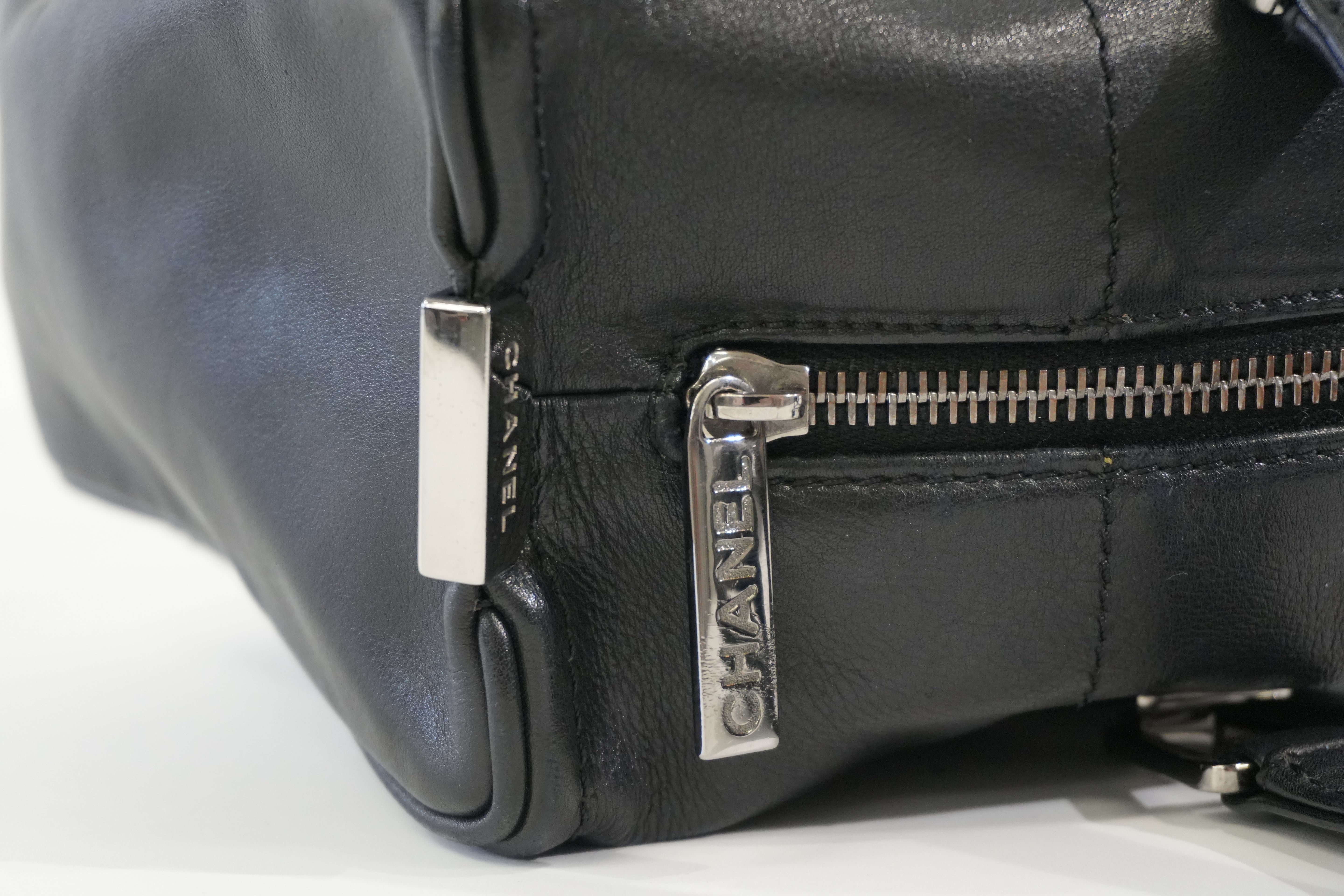 Pre-owned Chanel Chocolate Bar Handbag Black