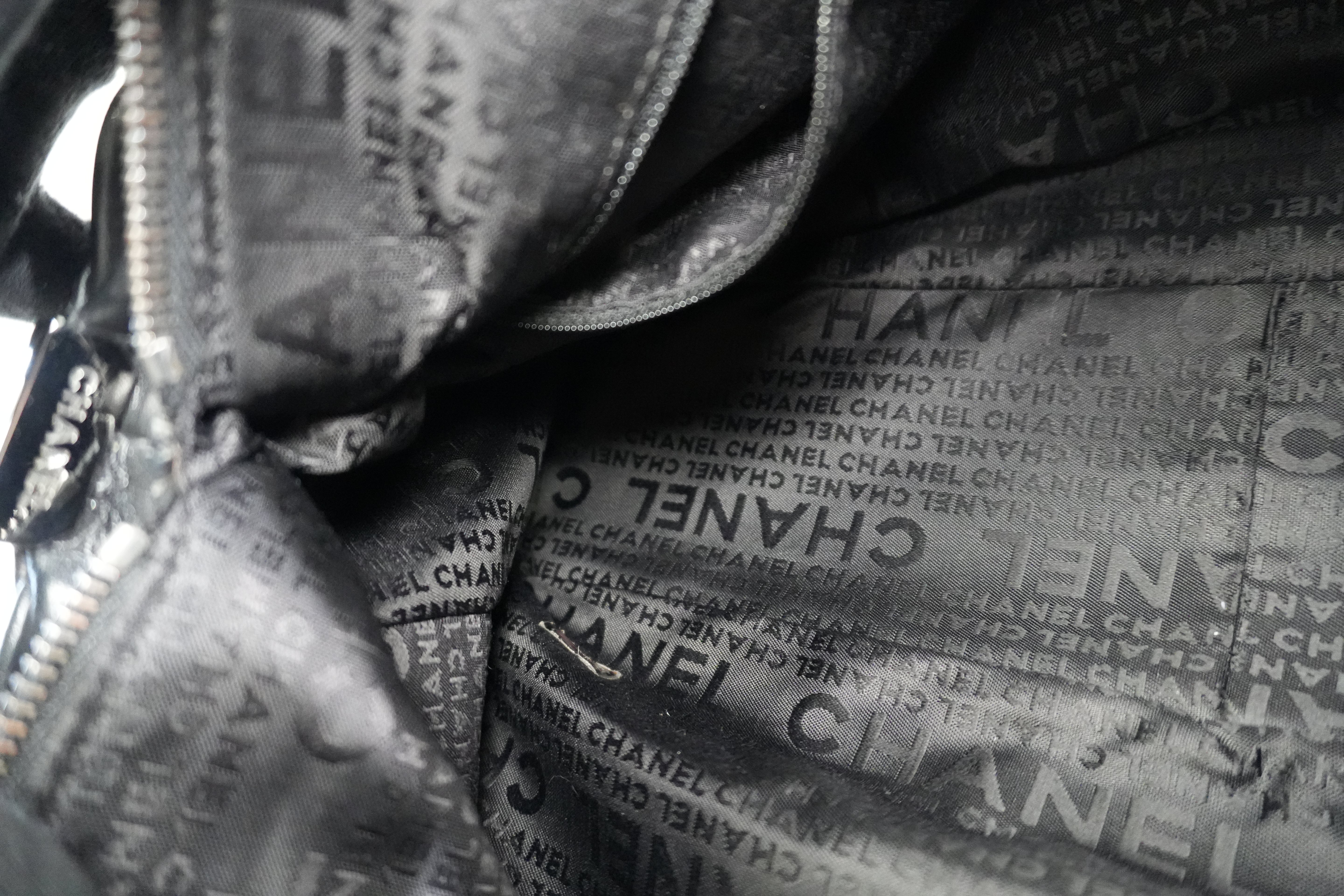 Pre-owned Chanel Chocolate Bar Handbag Black