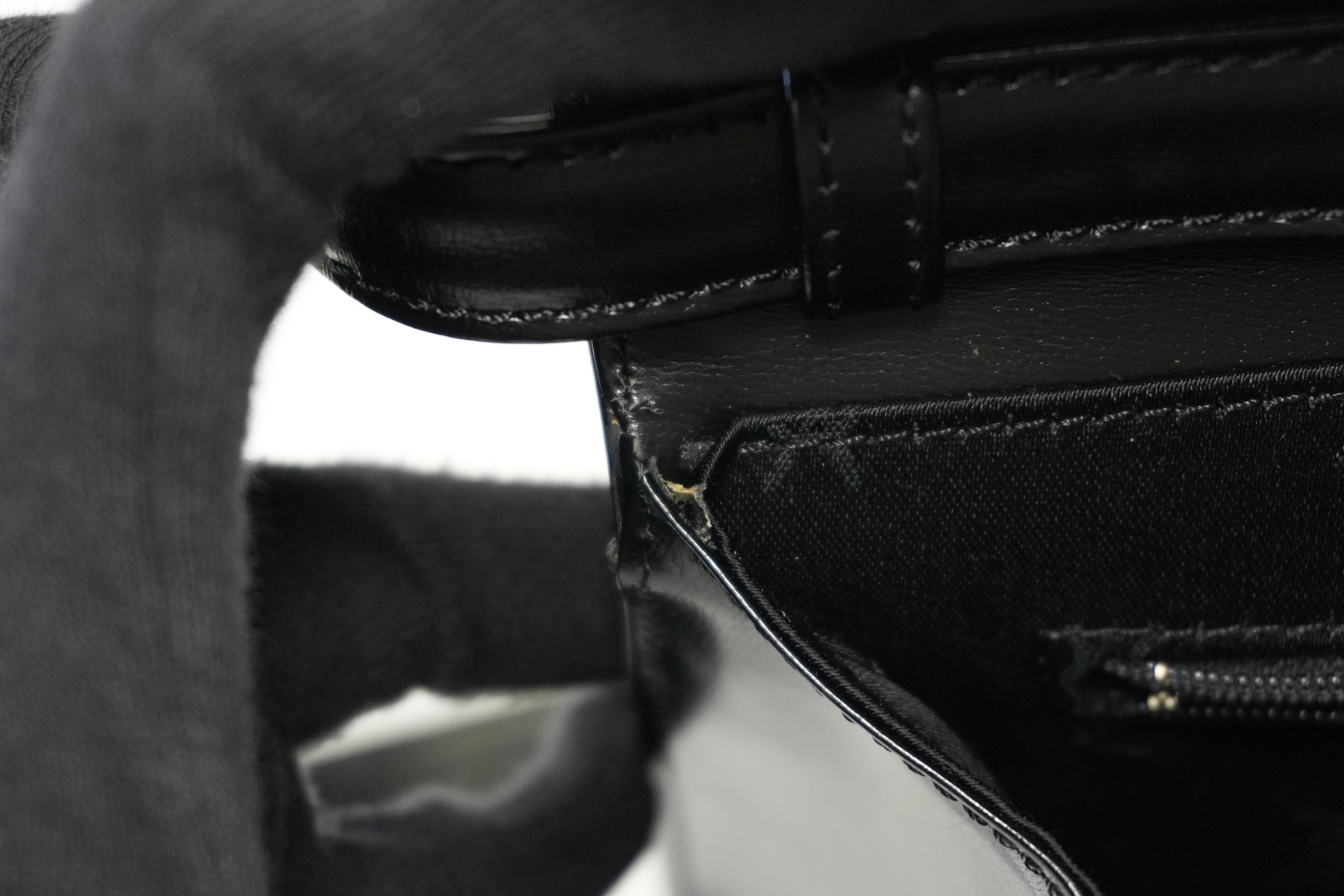 Pre-owned Saint Laurent Shoulder Bag Black