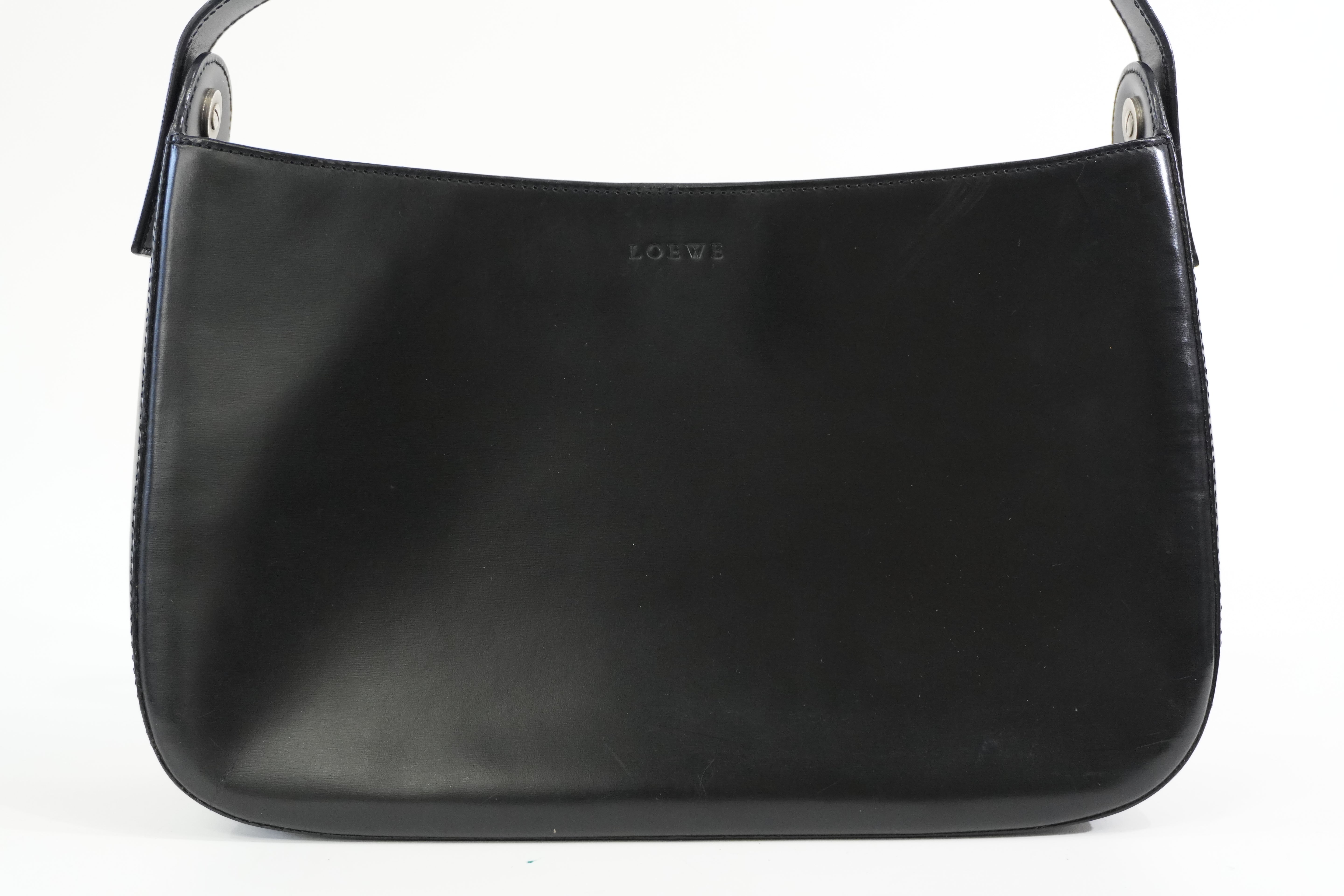 Pre-owned Loewe Shoulder Bag Black