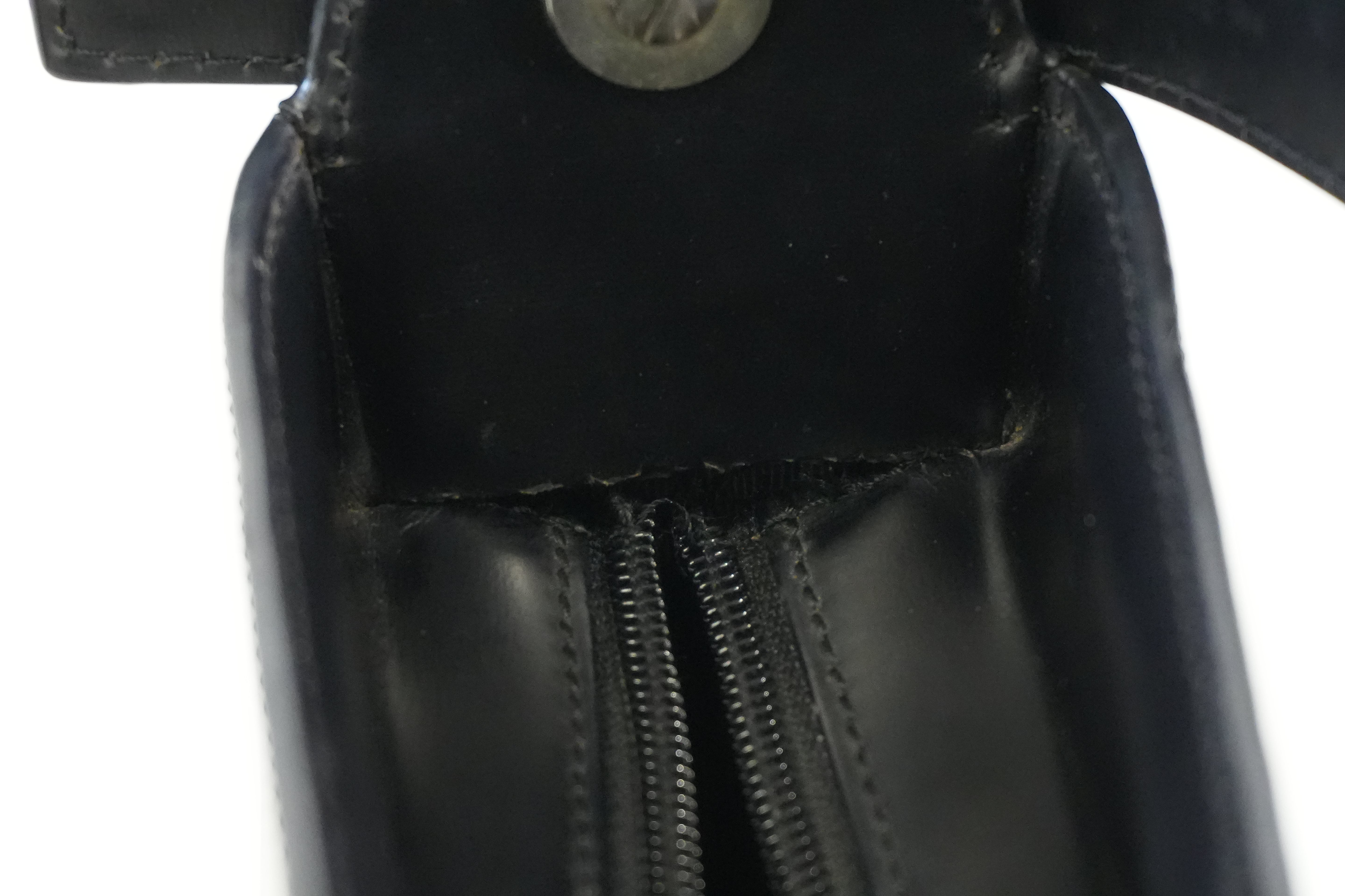 Pre-owned Loewe Shoulder Bag Black