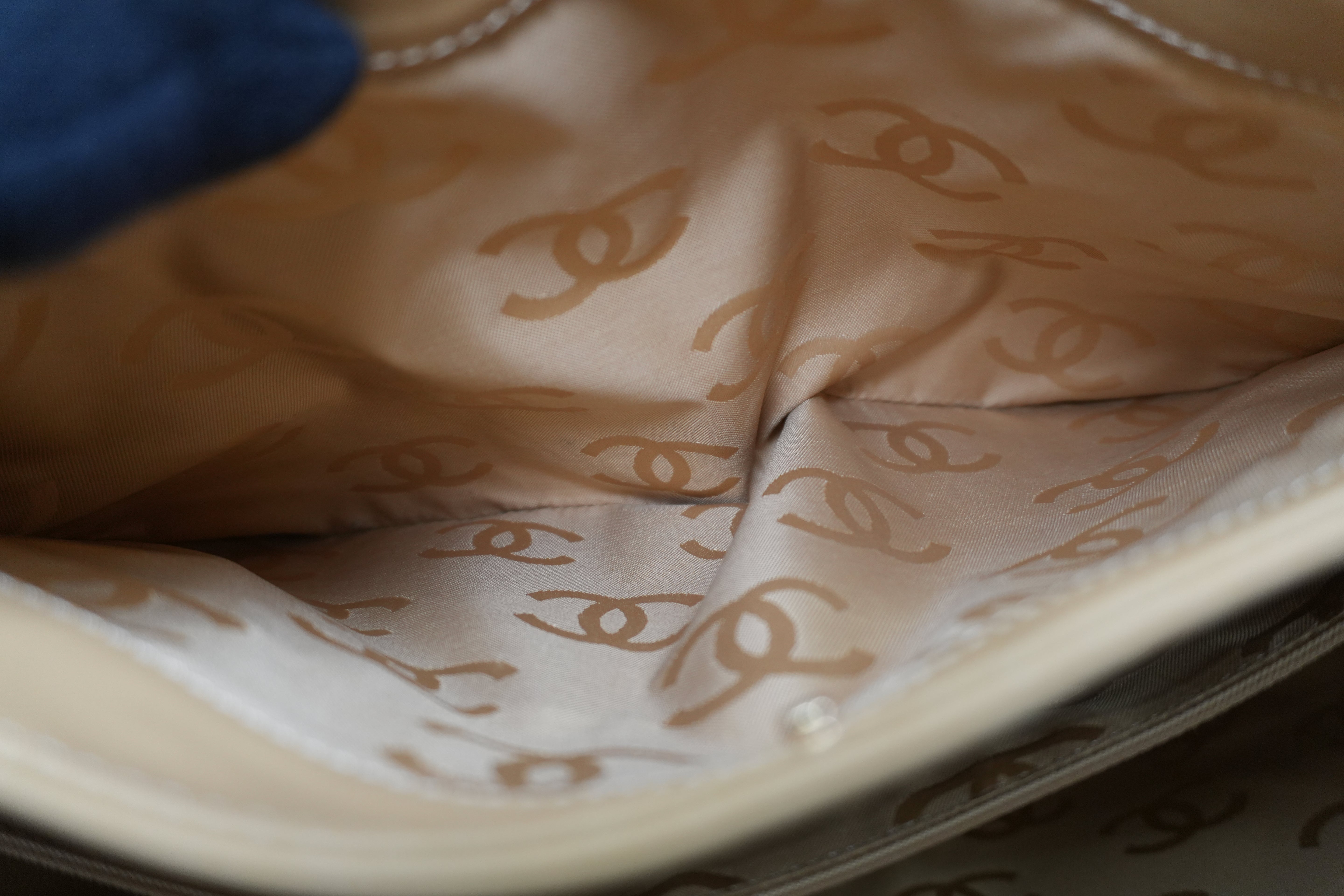 Pre-owned Chanel Wild Stitch Shoulder Bag Beige