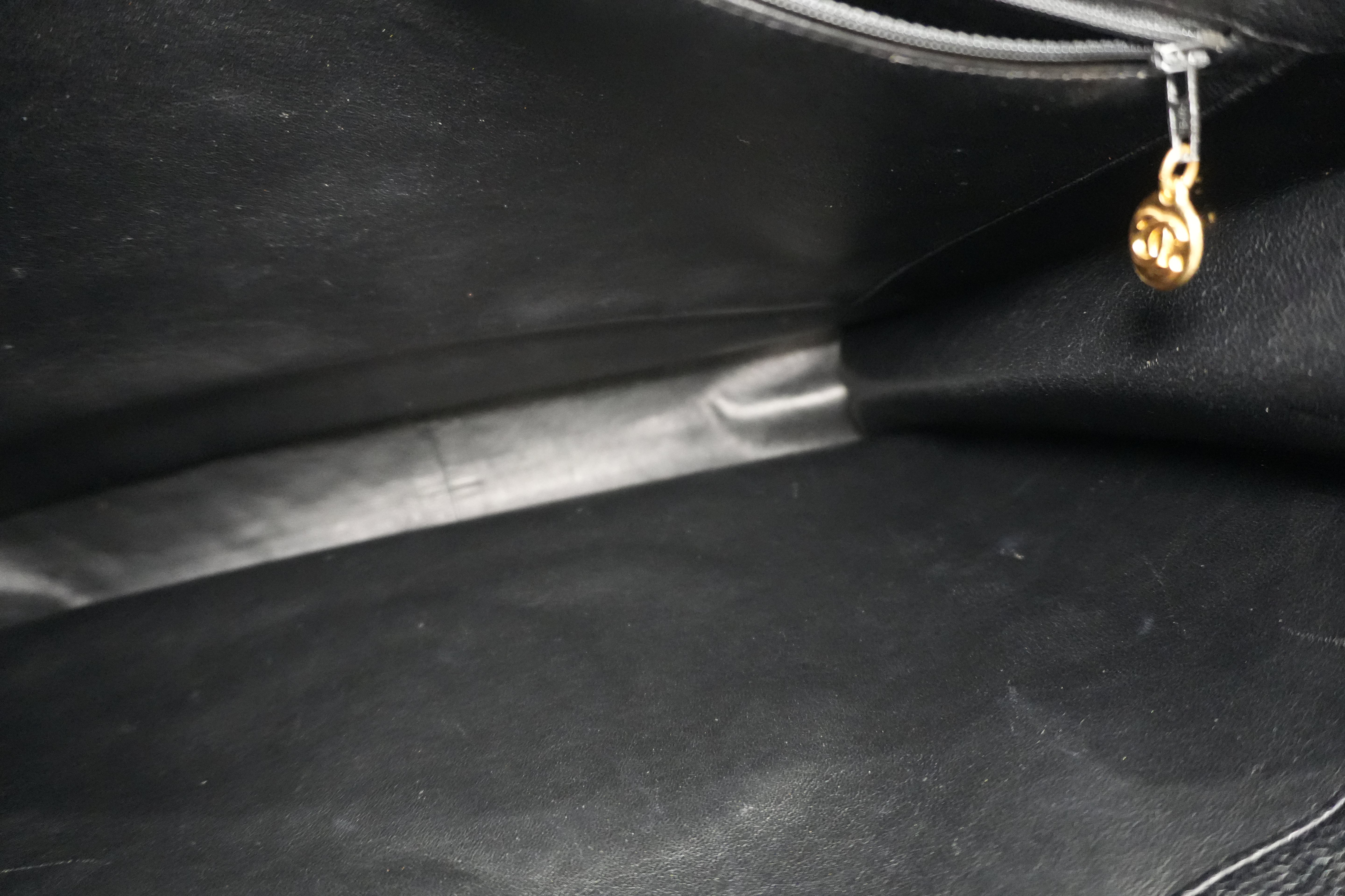 Pre-owned Chanel Caviar Skin Leather Tote Bag Black