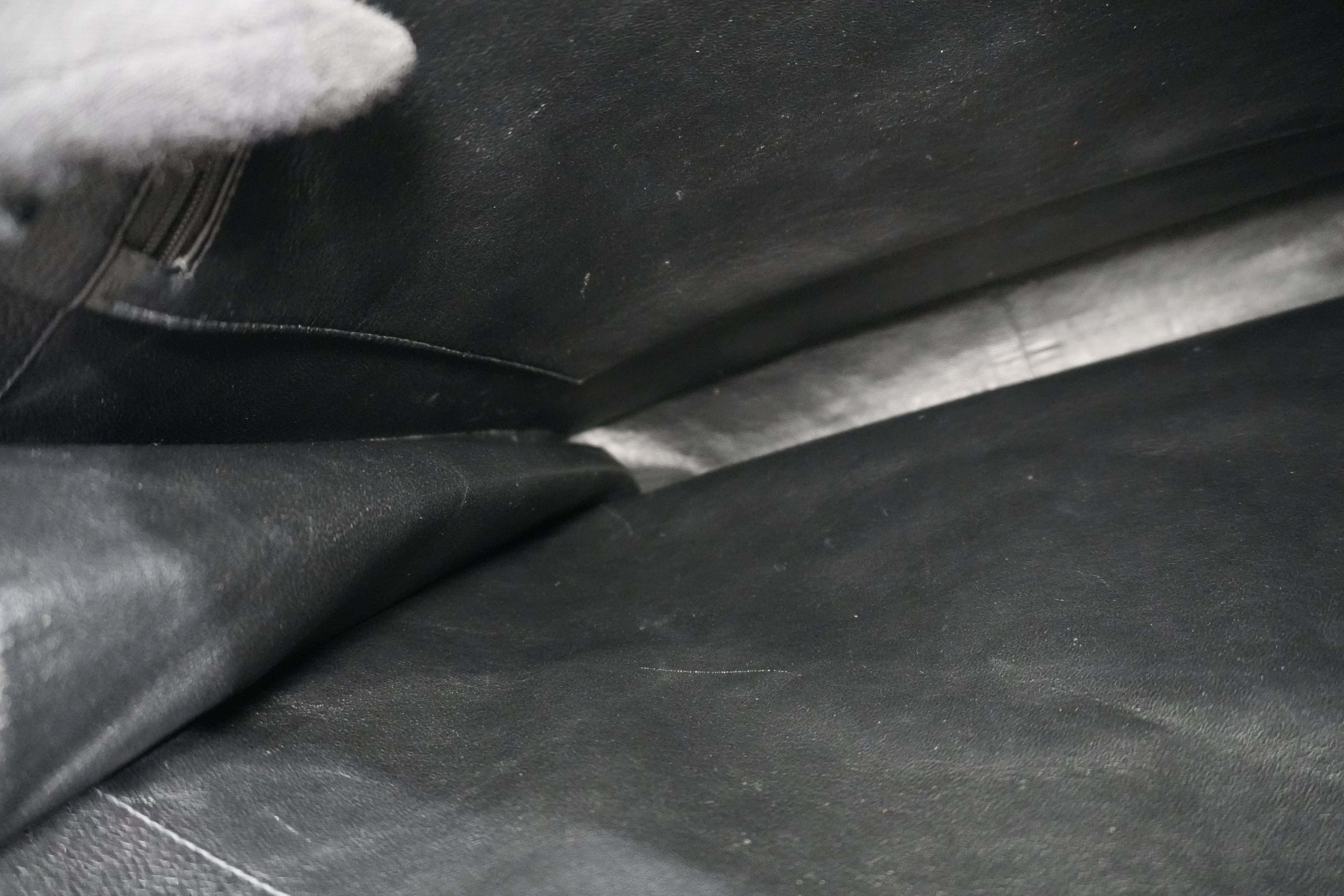 Pre-owned Chanel Caviar Skin Leather Tote Bag Black