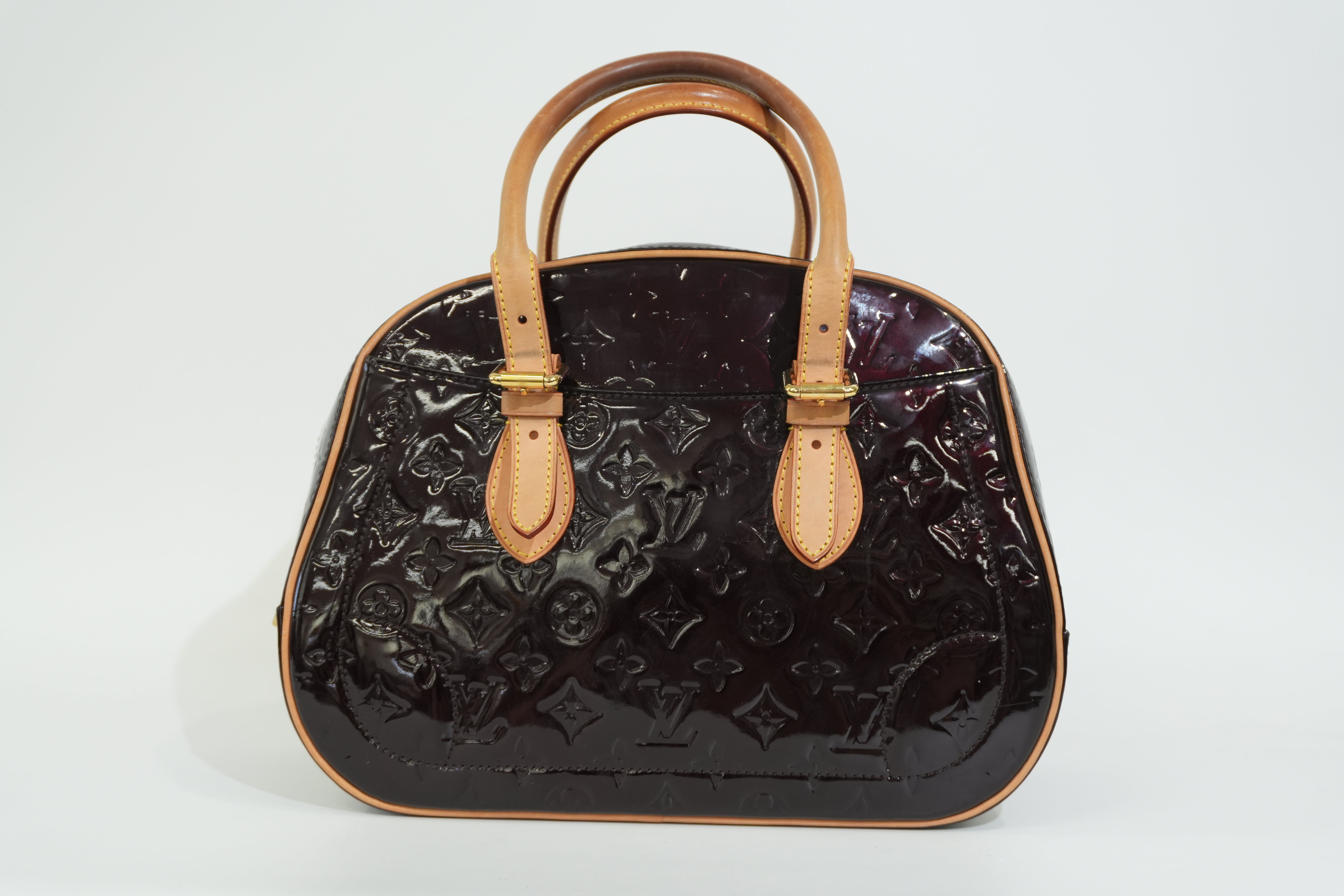 Pre-owned Louis Vuitton Vernis Summit Drive Handbag Amarante