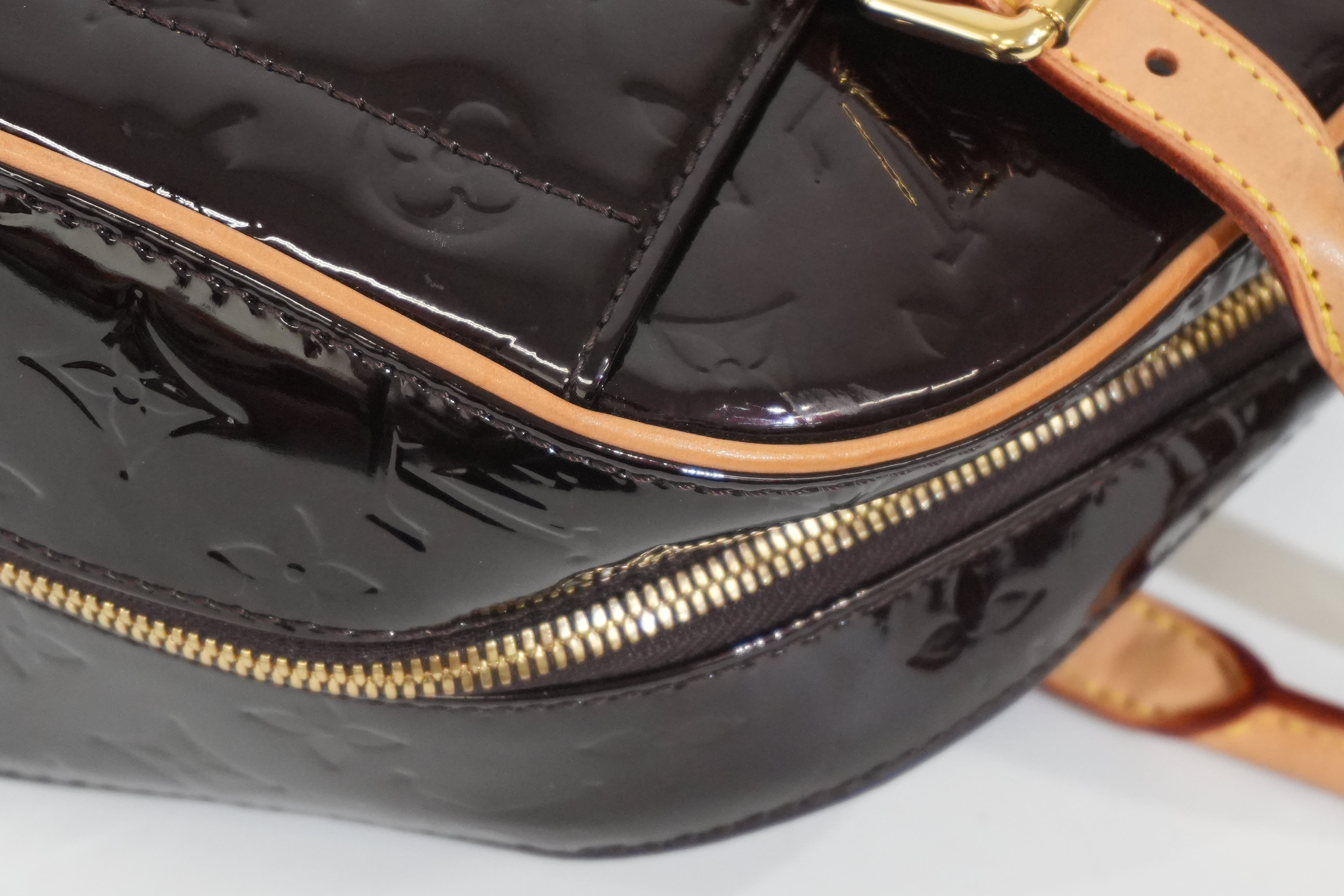Pre-owned Louis Vuitton Vernis Summit Drive Handbag Amarante