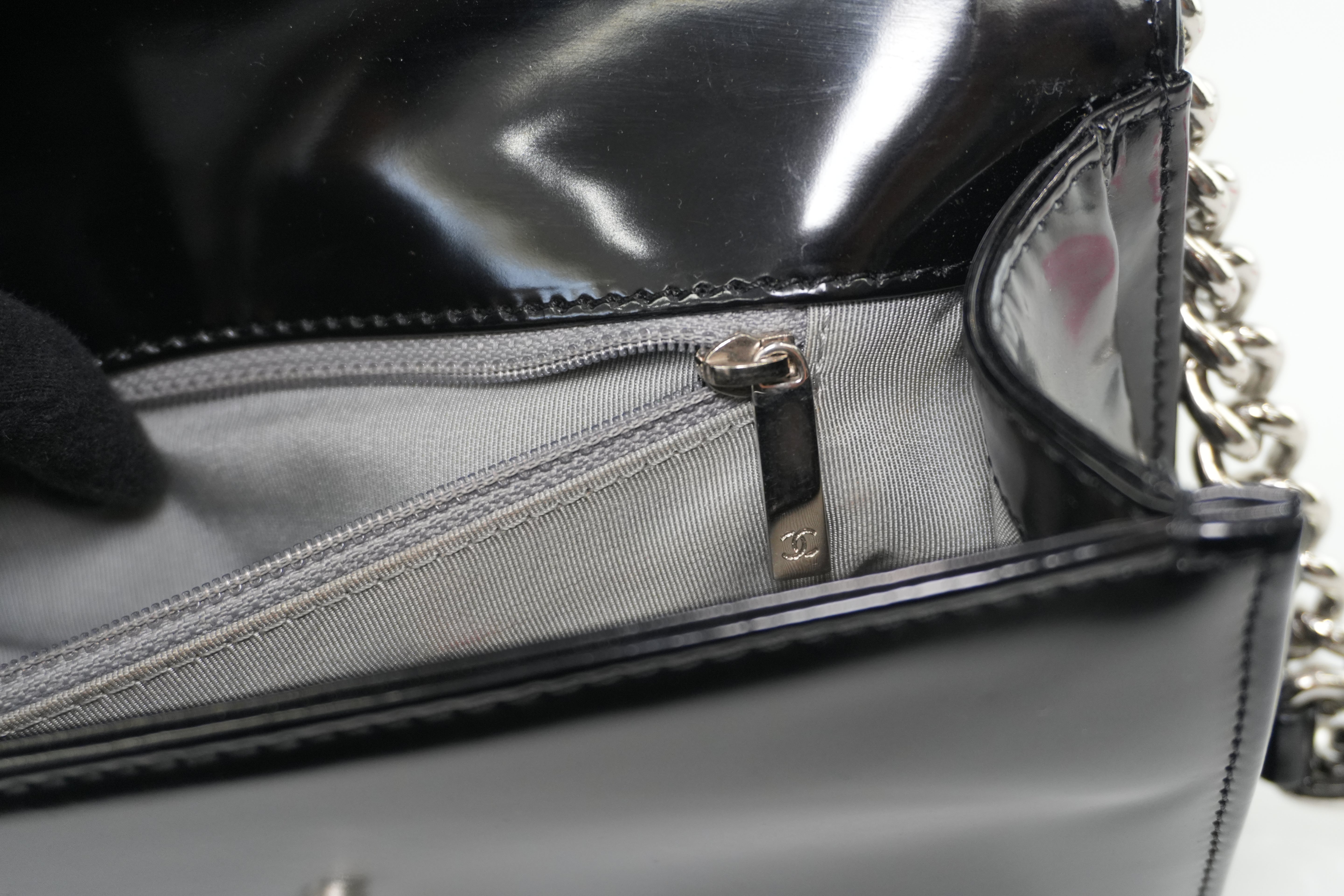 Chanel Shiny Calf Skin Boy Shoulder Bag Black Used