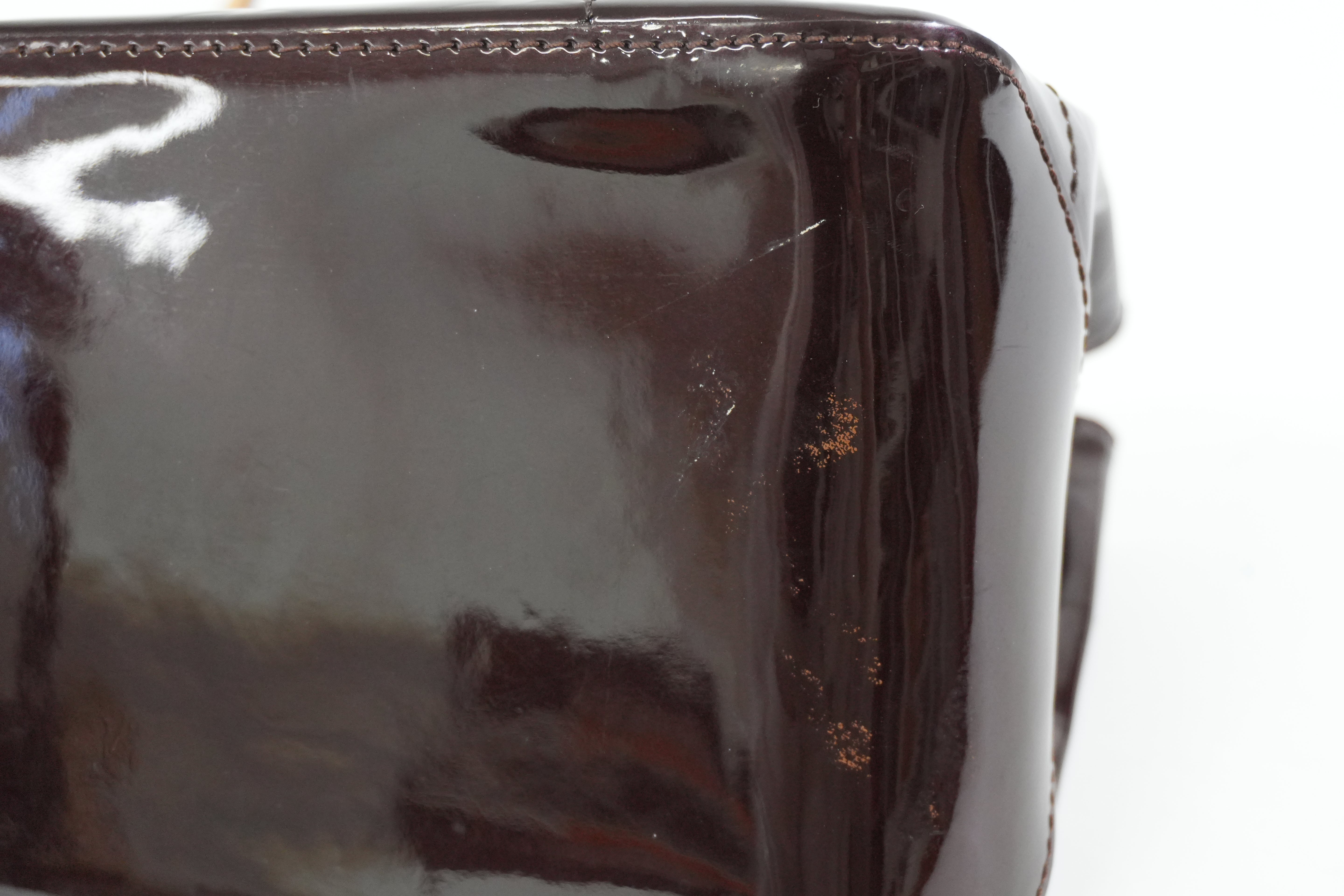 Pre-owned Louis Vuitton Vernis Rosewood Avenue Handbag Amarante