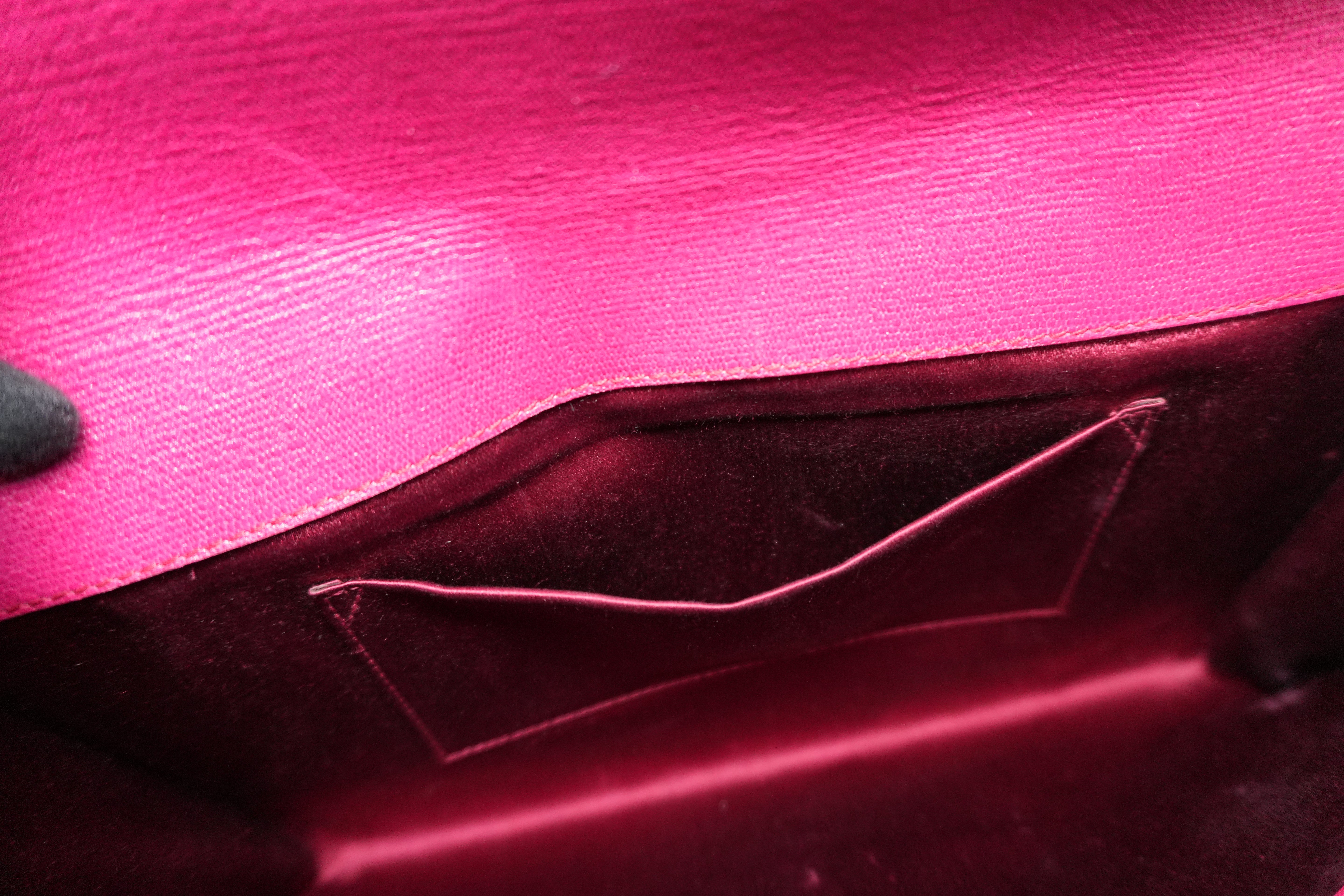 Pre-Owned Yves Saint Laurent Classic Chyc Y-Ligne Clutch Pink