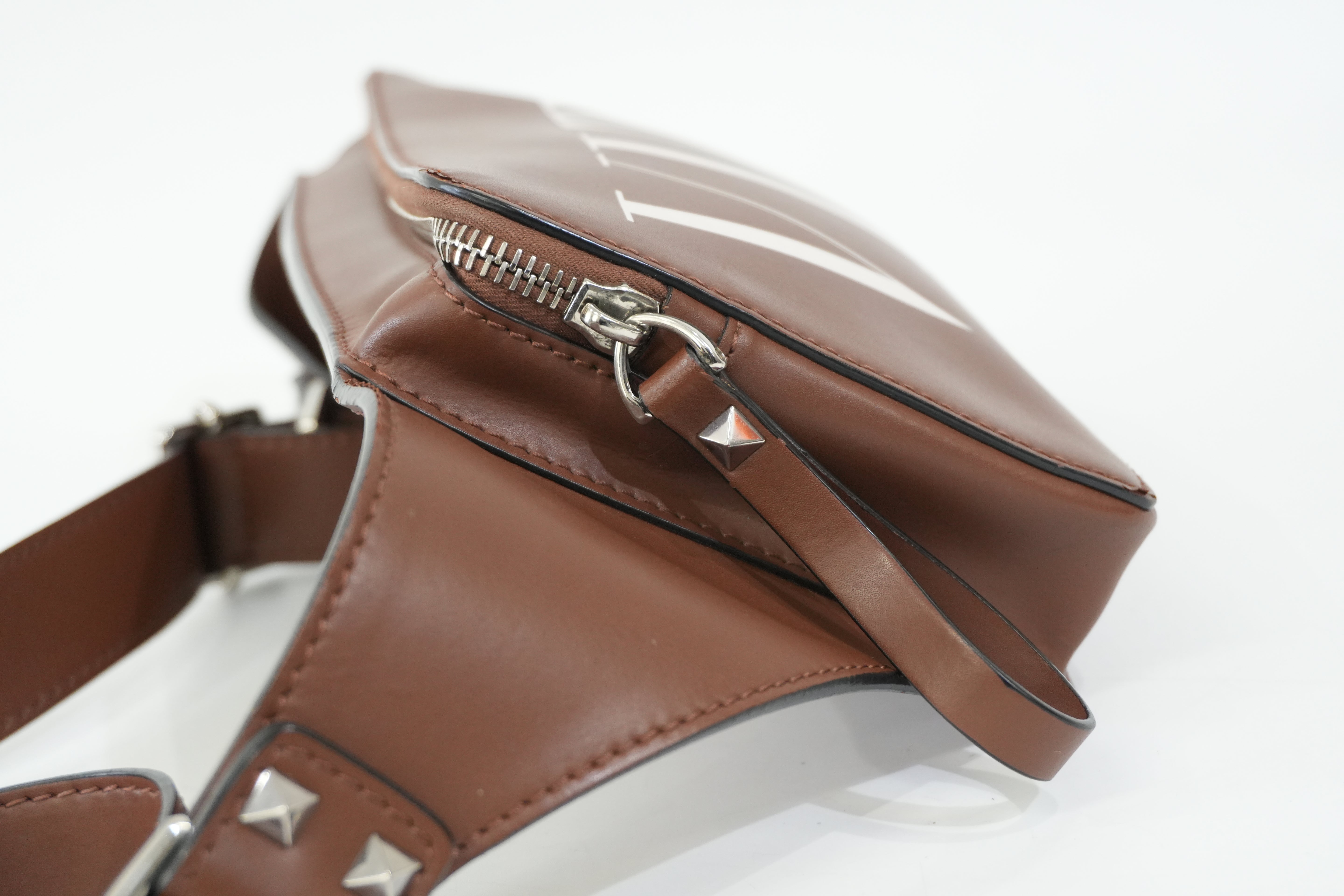Pre-Owned Valentino VLTN Crossbody Bag Brown