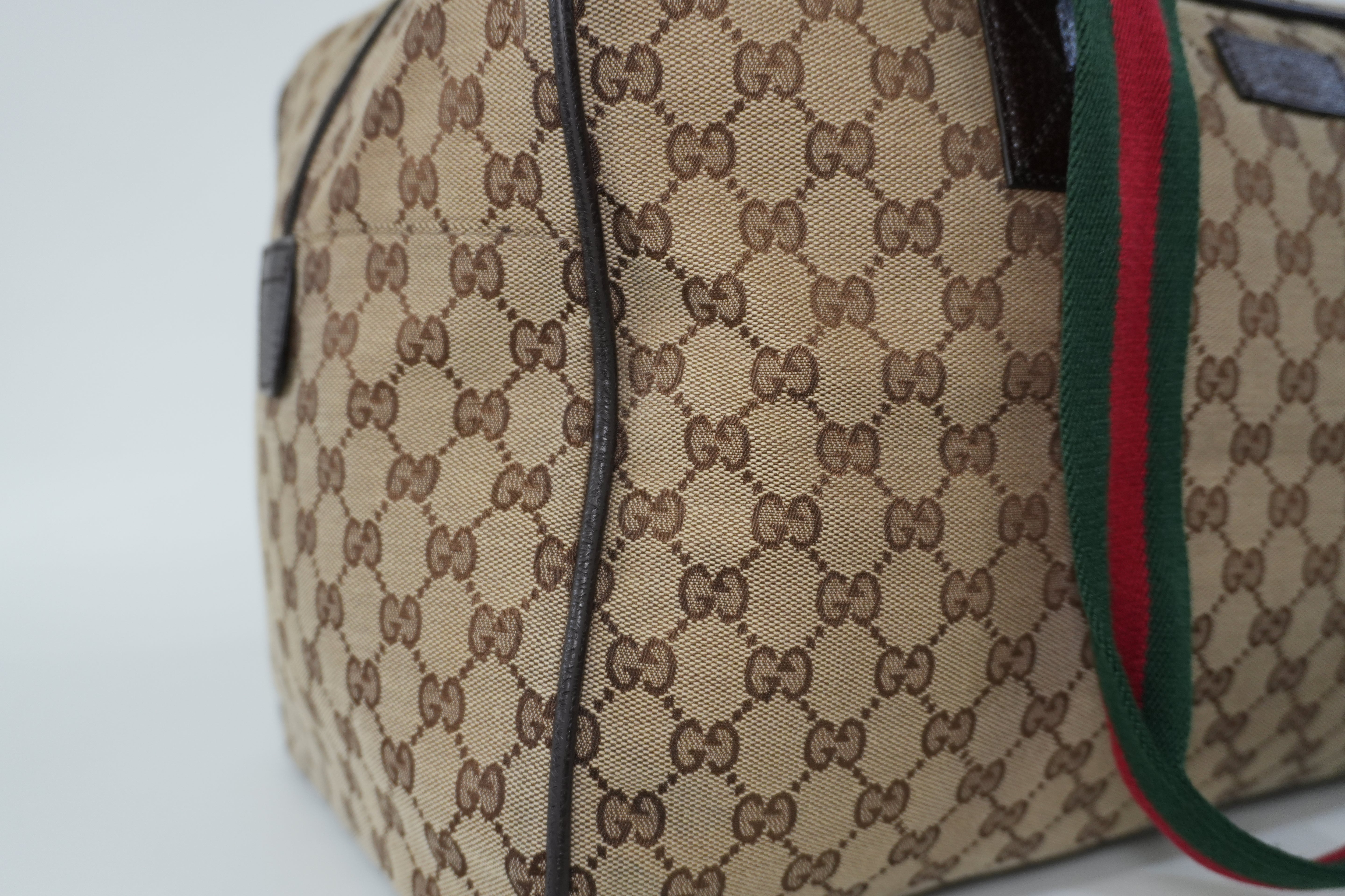 Pre-Owned Gucci Fabric Canvas Web Sherryline Duffle Bag Brown