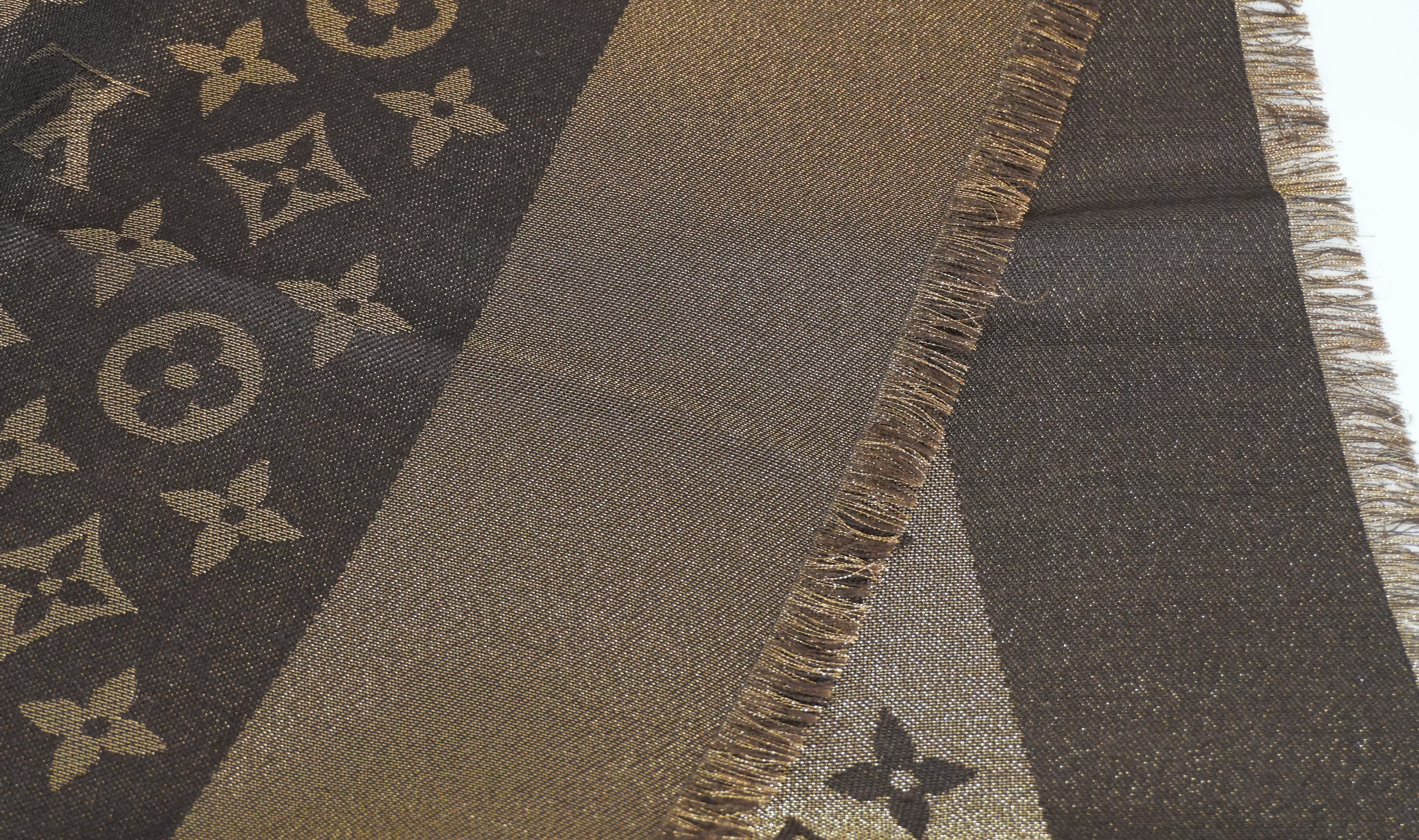 Pre-owned Louis Vuitton Monogram Scarf Brown