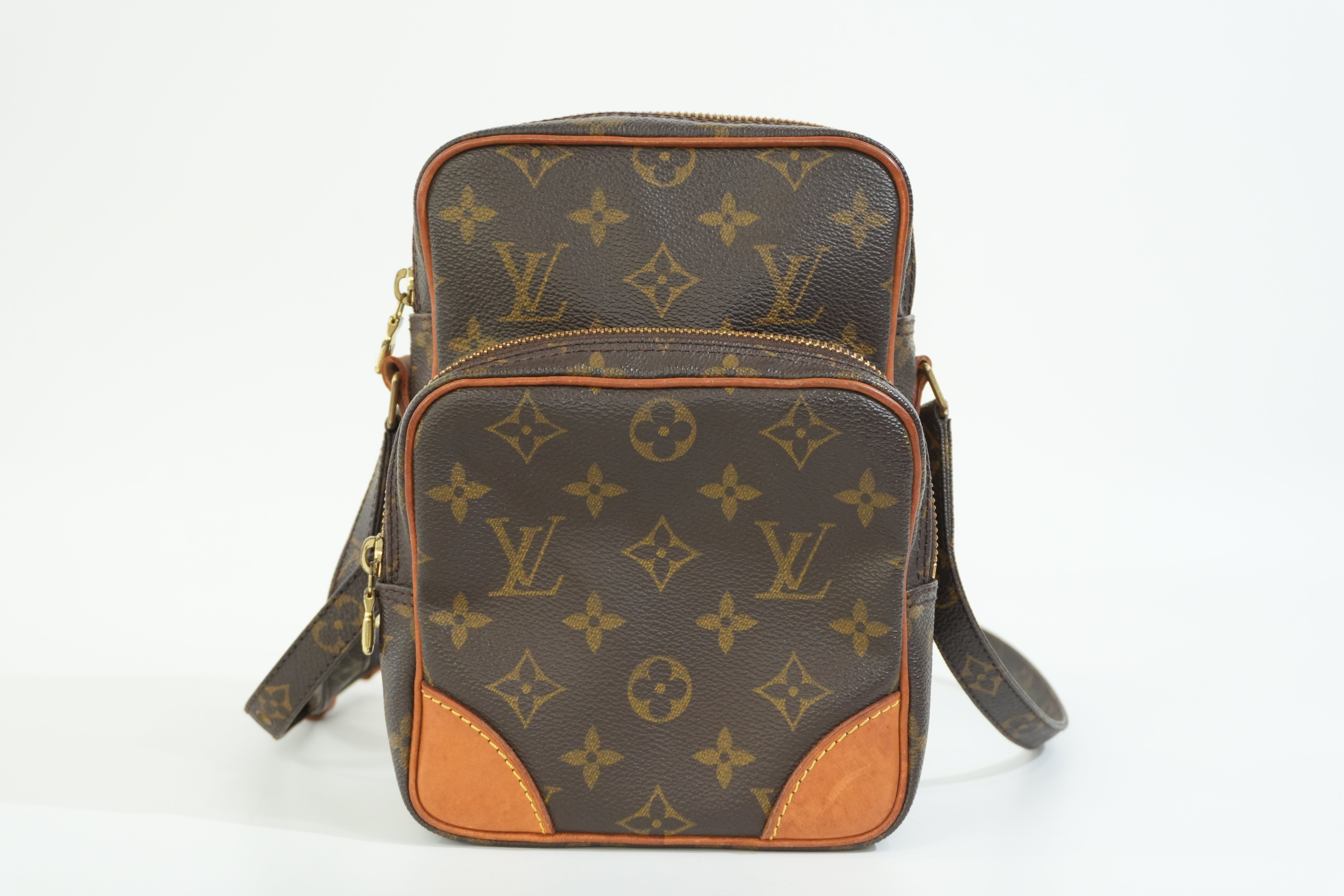 Pre-owned Louis Vuitton Monogram Amazone Crossbody Bag
