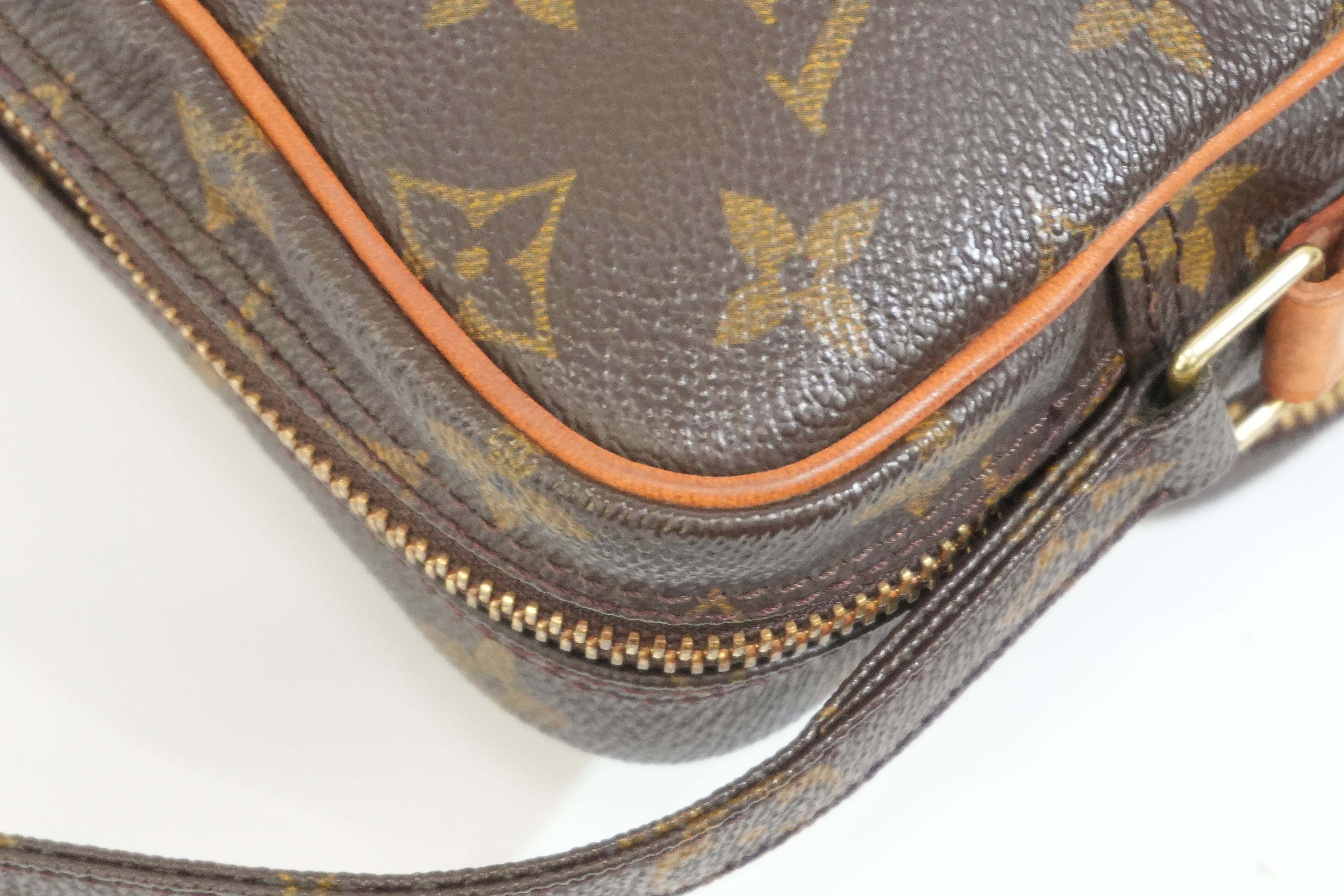 Pre-owned Louis Vuitton Monogram Amazone Crossbody Bag